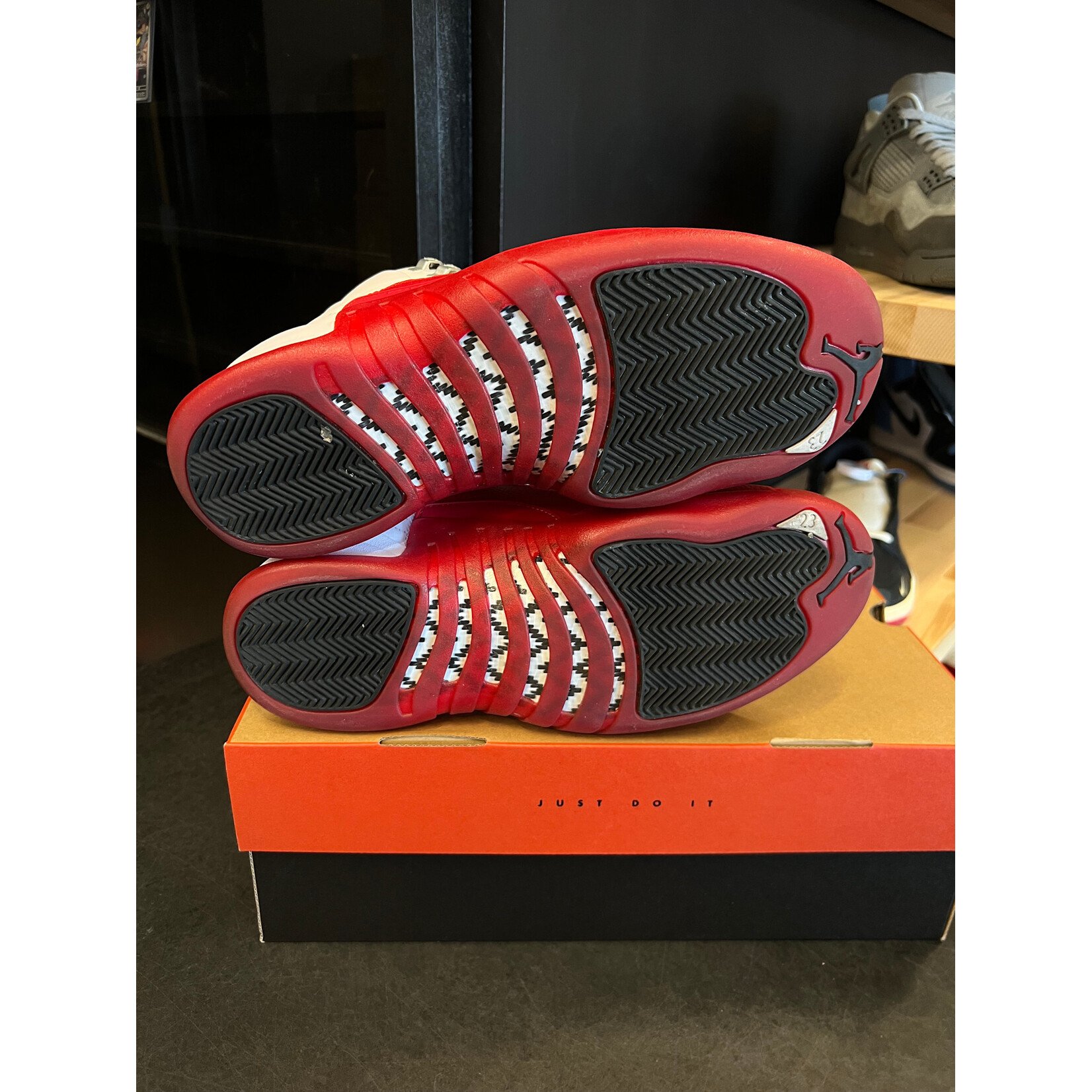 Jordan Jordan 12 Retro Cherry (2023) Size 10, PREOWNED
