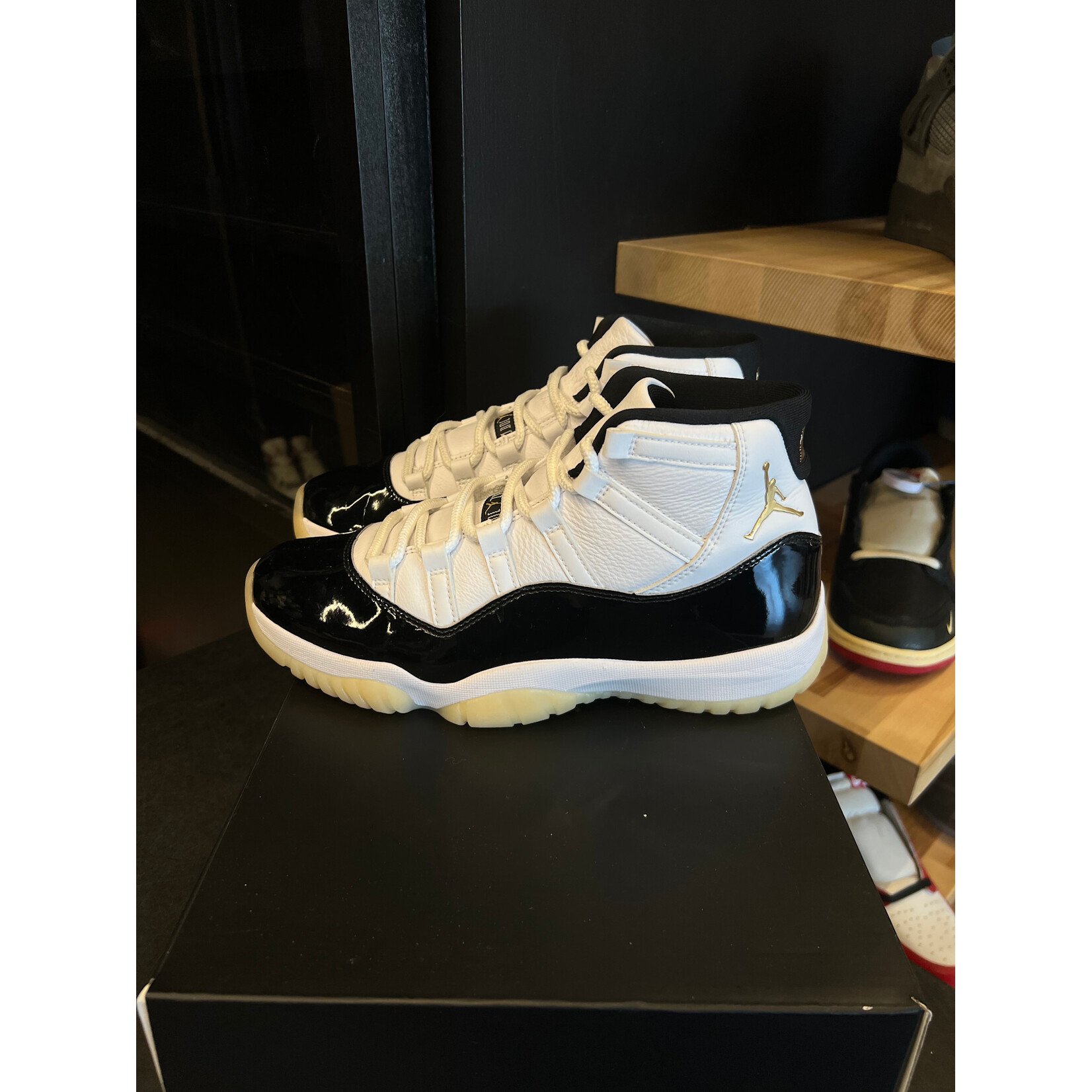 Jordan Jordan 11 Retro DMP Gratitude (2023) Size 10, PREOWNED