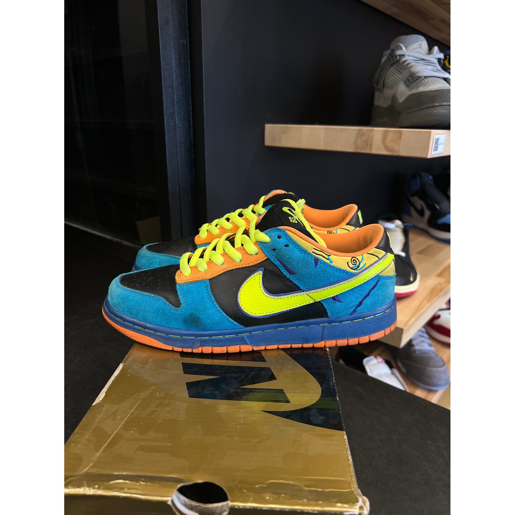 Nike Nike SB Dunk Low Skate or Die Size 9, PREOWNED (REP BOX)