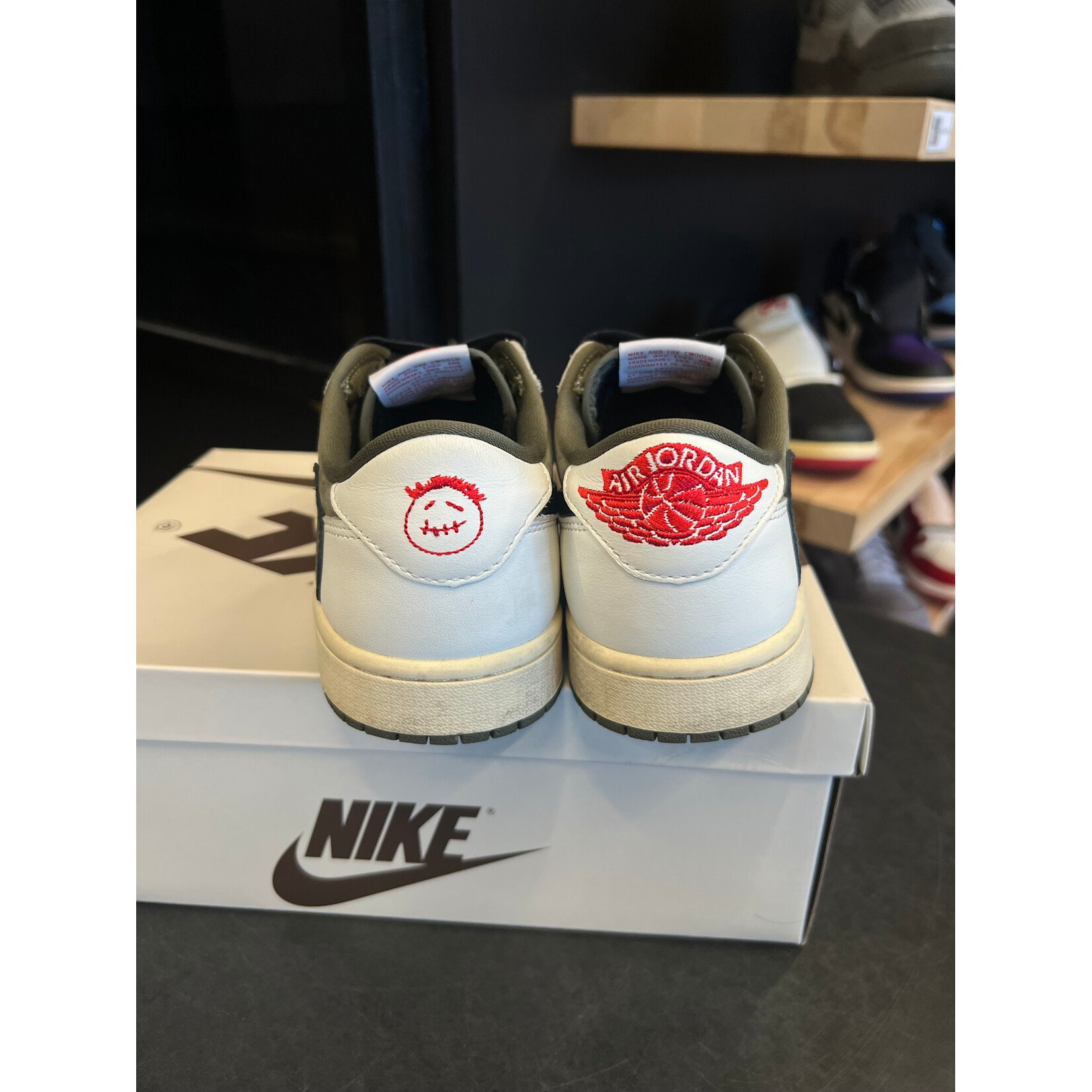 Jordan Jordan 1 Retro Low OG SP Travis Scott Medium Olive Size 7.5, PREOWNED