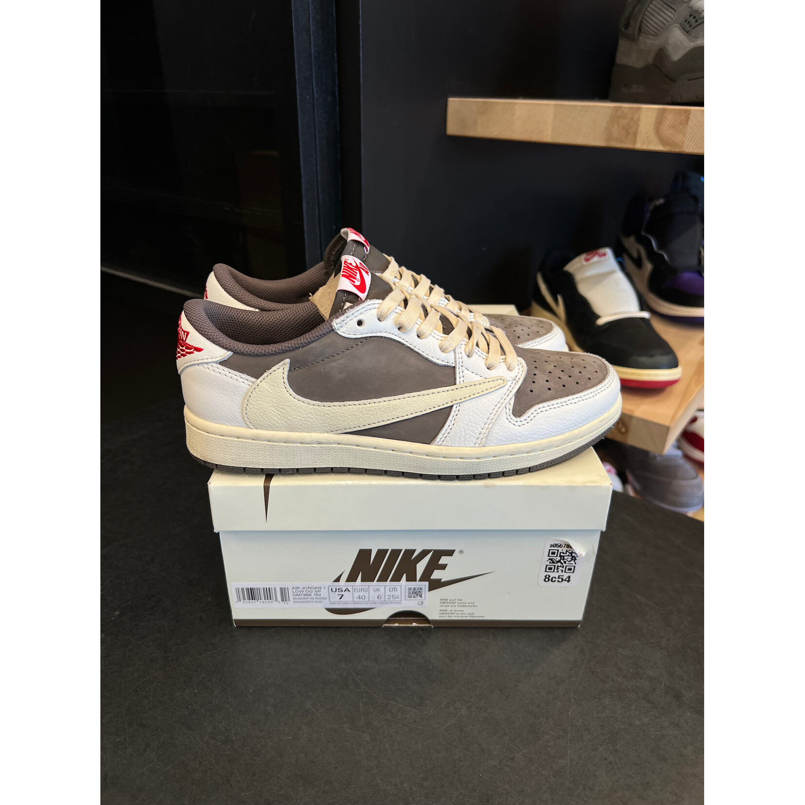 Jordan Jordan 1 Retro Low OG SP Travis Scott Reverse Mocha Size 7, PREOWNED