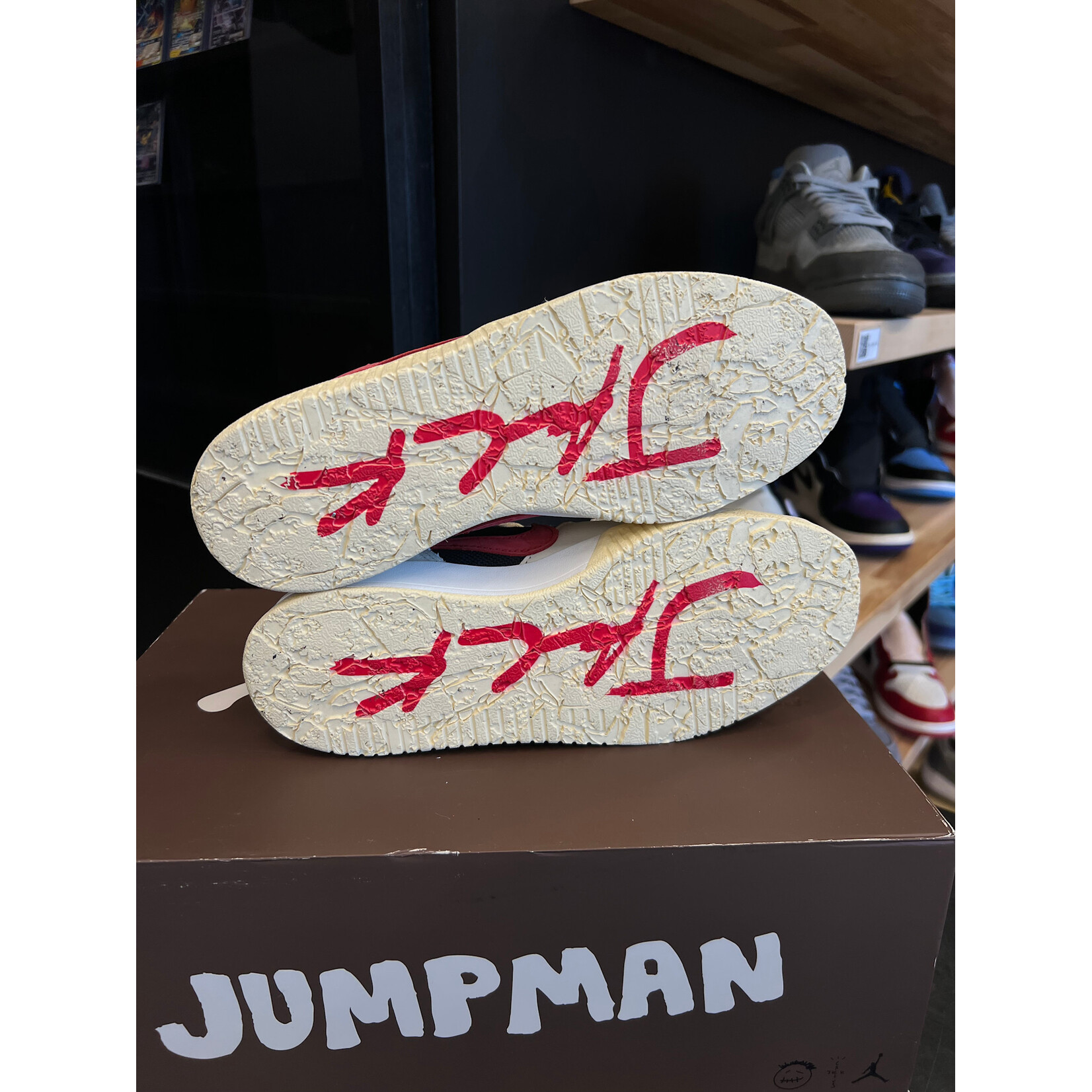 Jordan Jordan Jumpman Jack TR Travis Scott University Red Size 7.5, PREOWNED