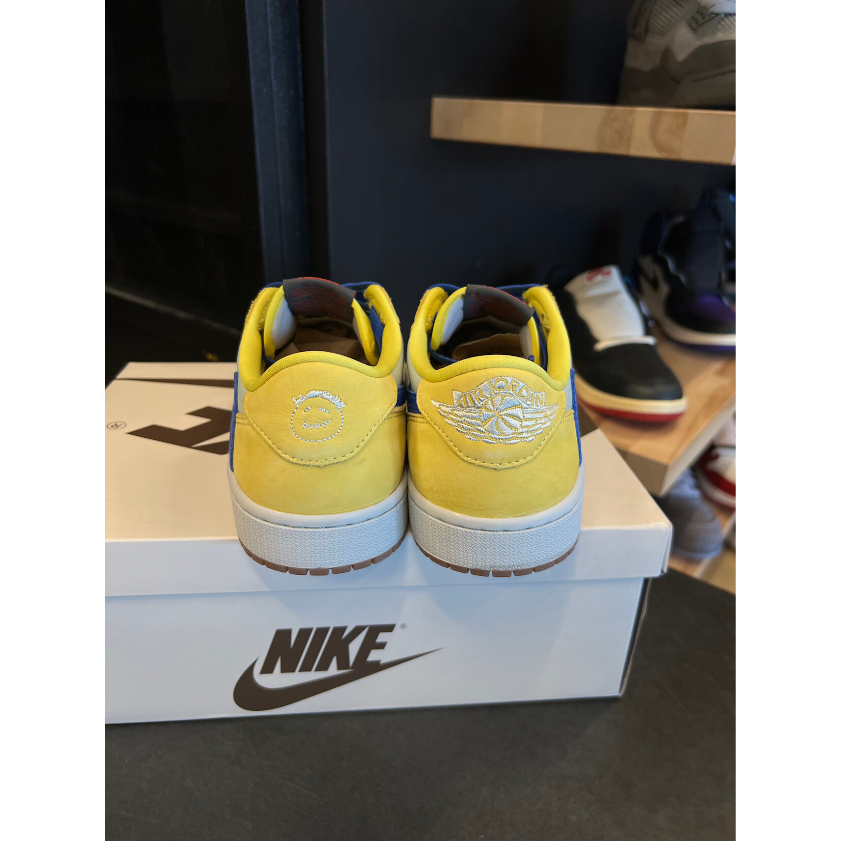 Jordan Jordan 1 Retro Low OG SP Travis Scott Canary (Women's) Size 10W, PREOWNED