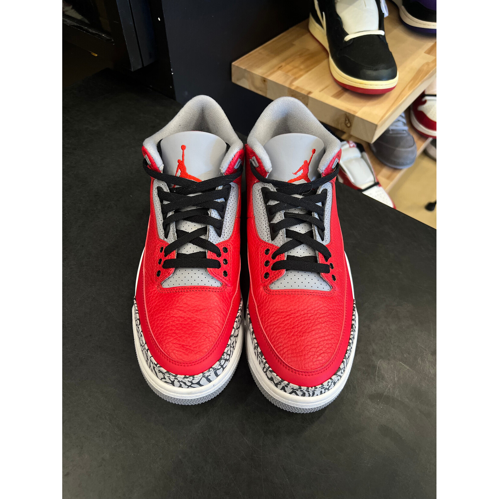Jordan Jordan 3 Retro SE Unite (Chicago Exclusive) Size 11, PREOWNED
