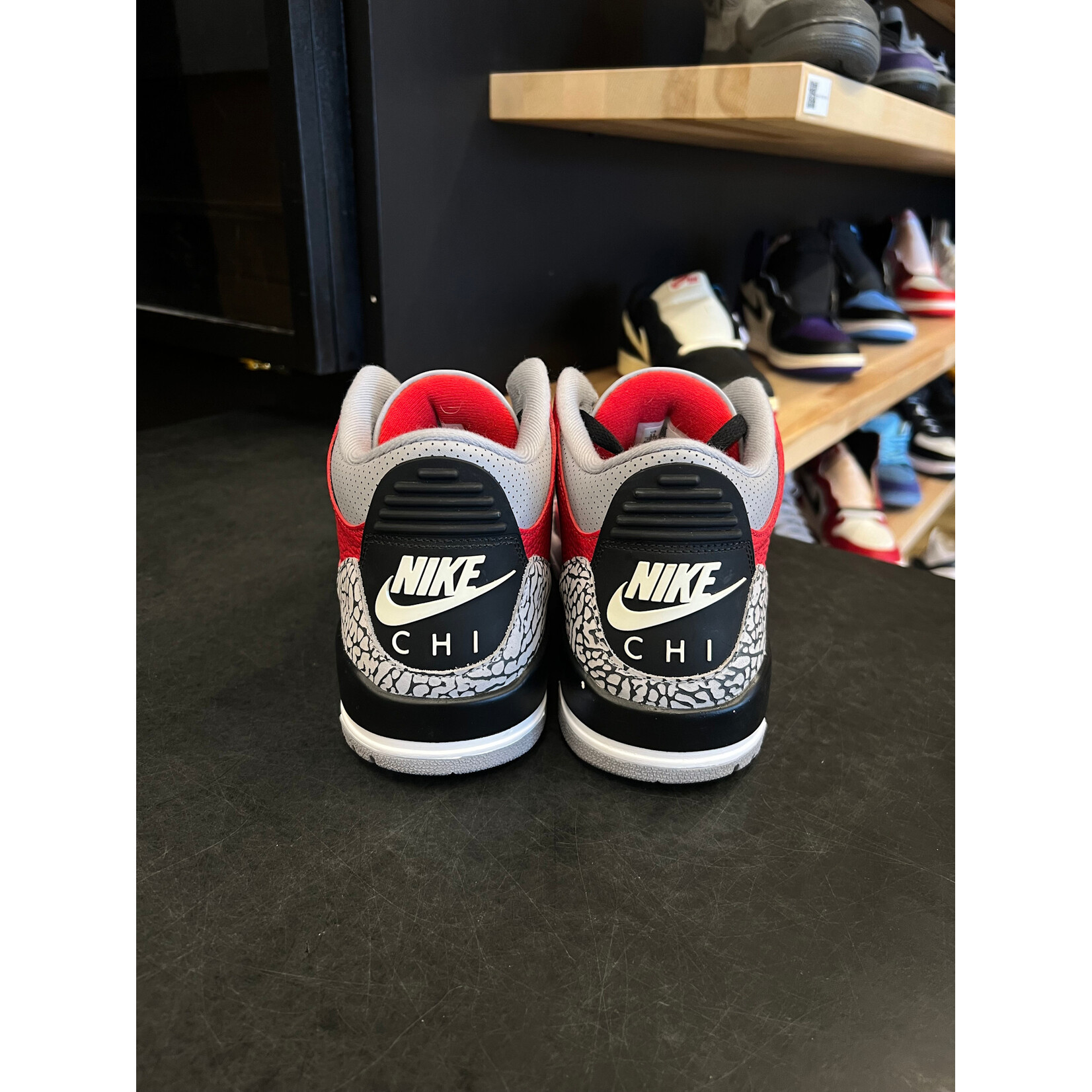 Jordan Jordan 3 Retro SE Unite (Chicago Exclusive) Size 11, PREOWNED