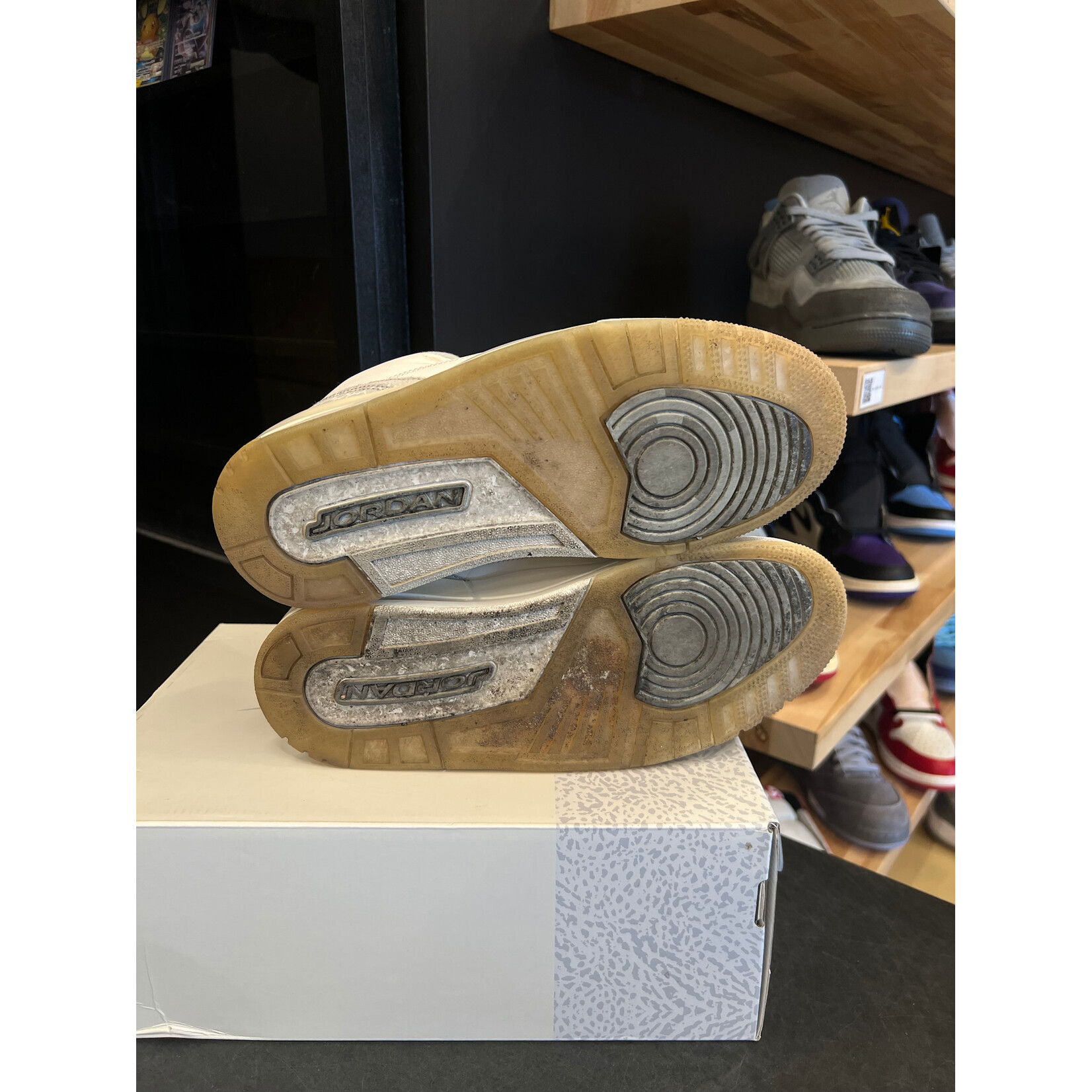 Jordan Jordan 3 Retro Craft Ivory Size 10, PREOWNED