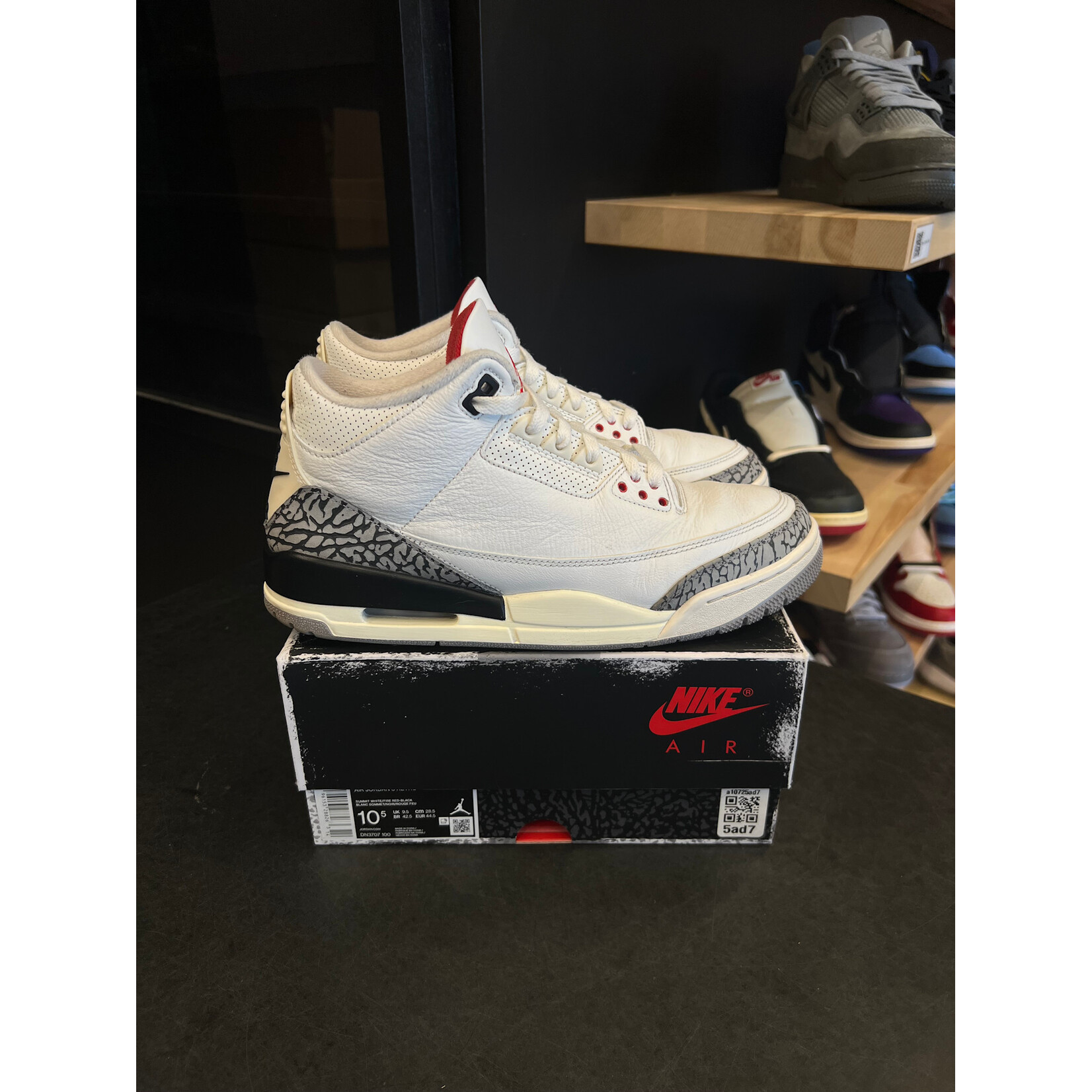 Jordan Jordan 3 Retro White Cement Reimagined Size 10.5, PREOWNED