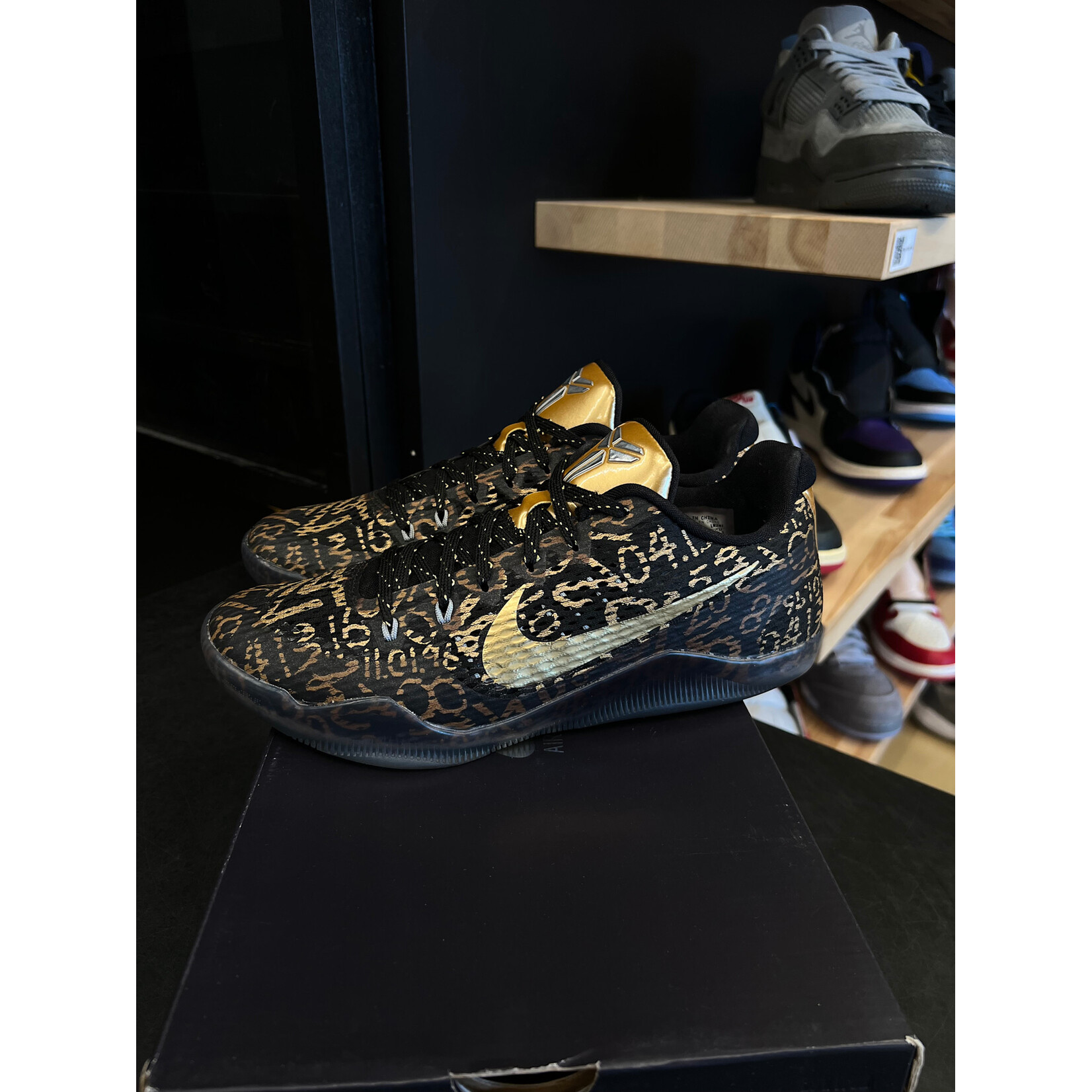 Nike Nike Kobe 11 ID Mamba Day Size 8.5, PREOWNED