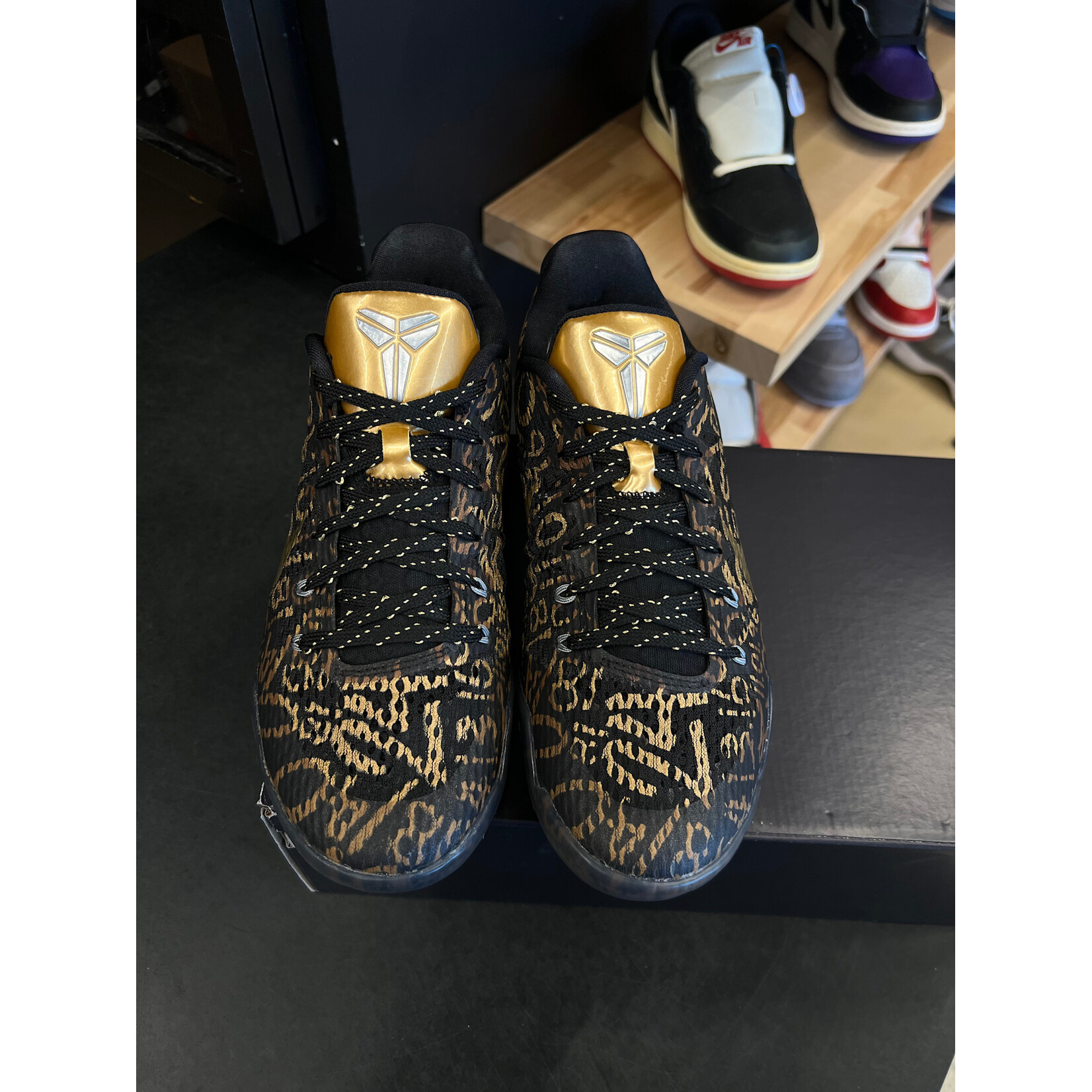 Nike Nike Kobe 11 ID Mamba Day Size 8.5, PREOWNED