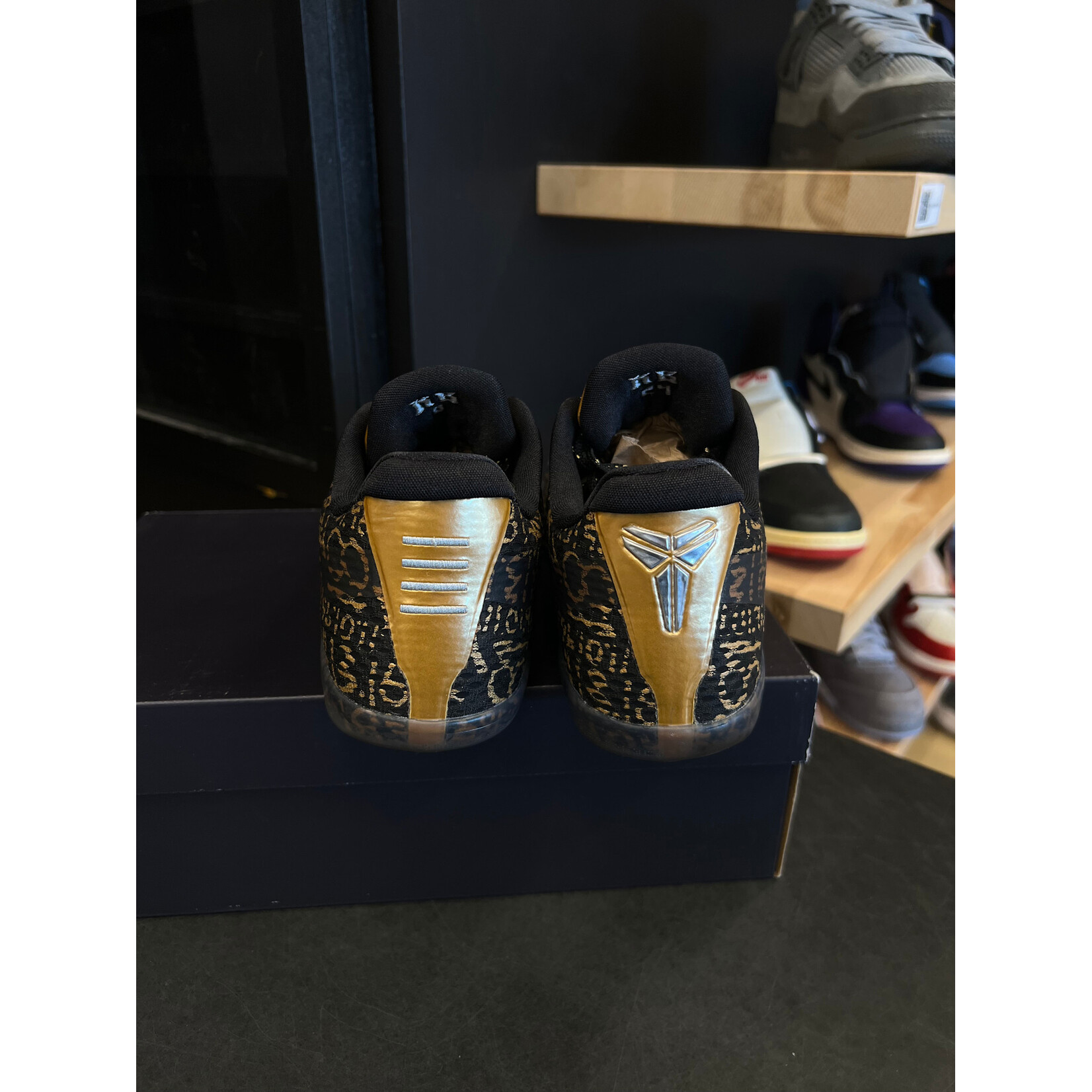 Nike Nike Kobe 11 ID Mamba Day Size 8.5, PREOWNED