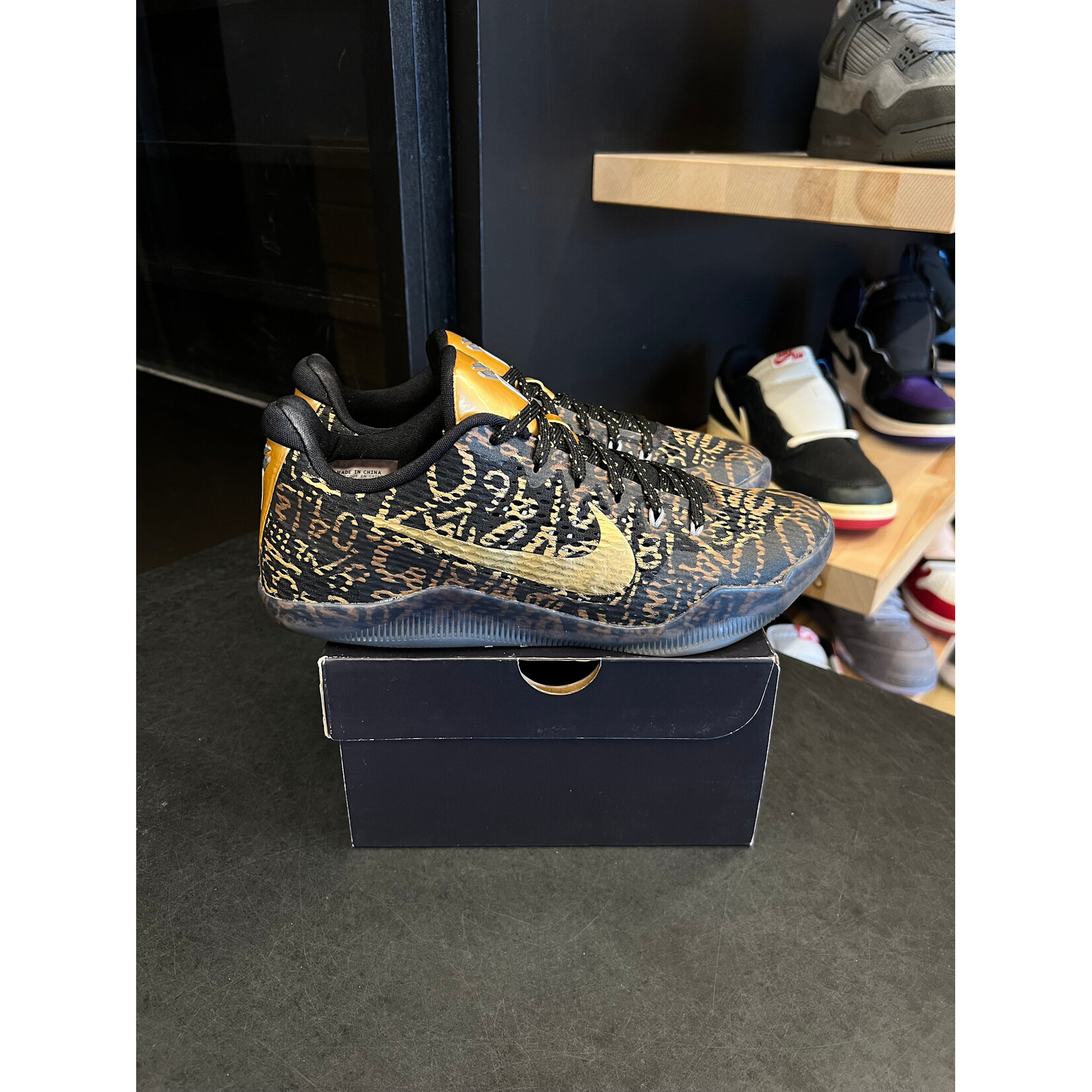 Nike Nike Kobe 11 ID Mamba Day Size 8.5, PREOWNED