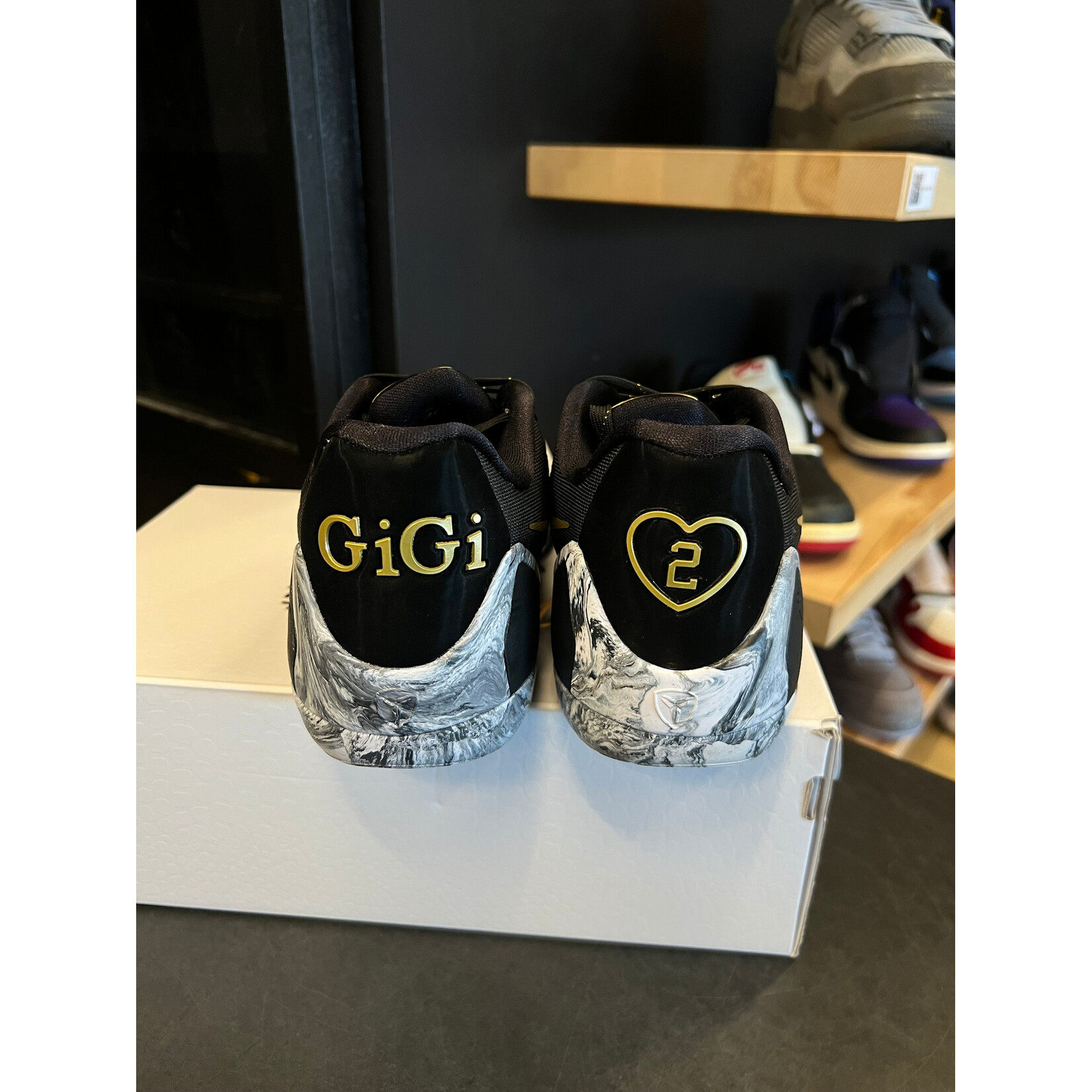 Nike Nike Kobe 9 Elite Low Protro EYBL PE Size 8.5, PREOWNED