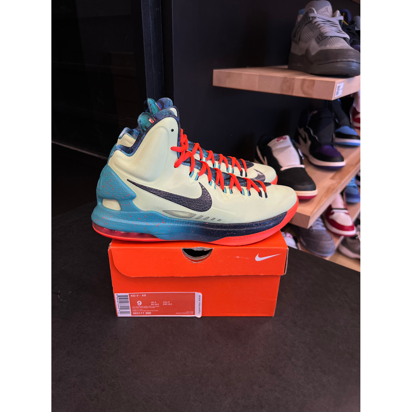 Nike Nike KD 5 All-Star Area 72 Size 9, PREOWNED