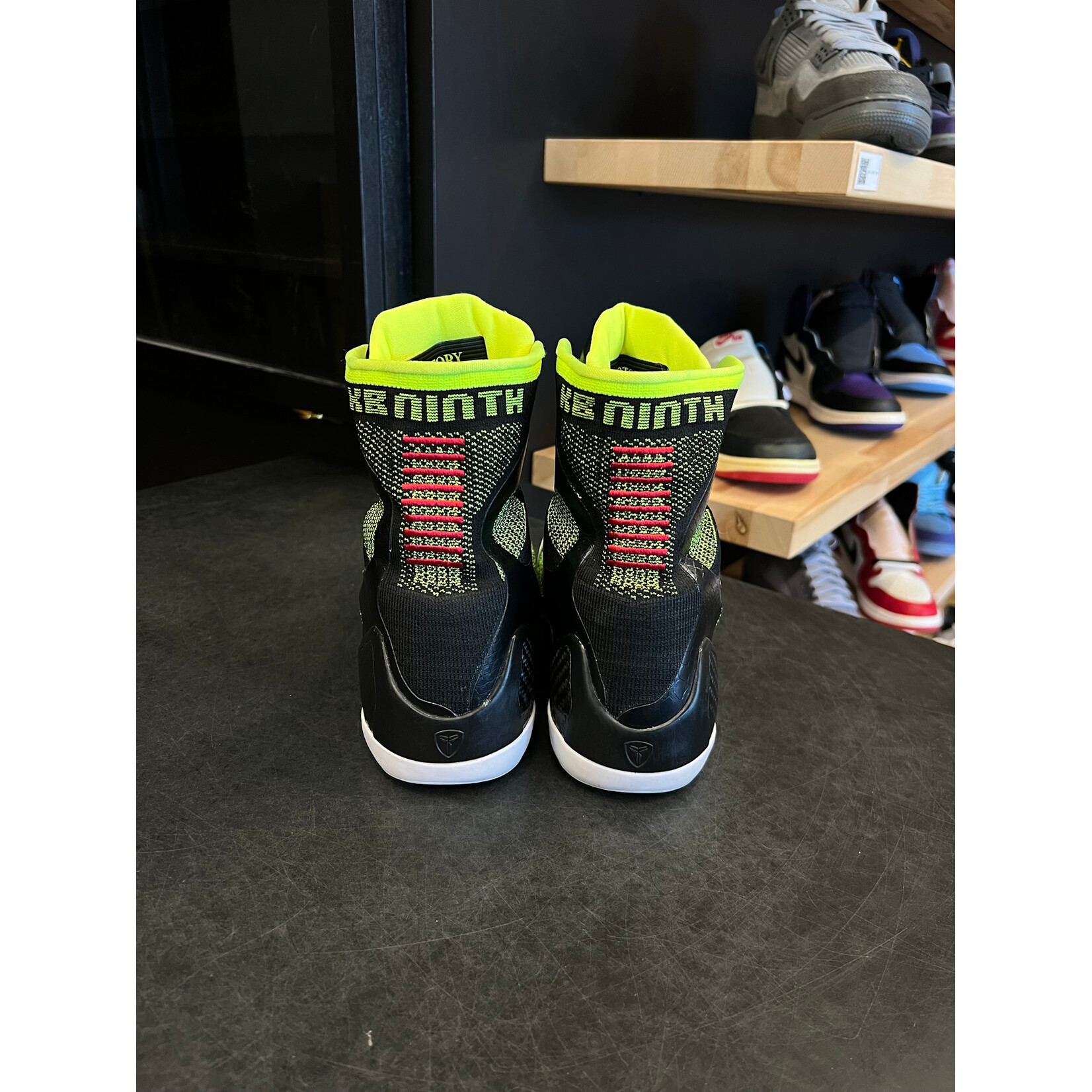 Nike Nike Kobe 9 Elite Victory Restored Size 8.5, PREOWNED