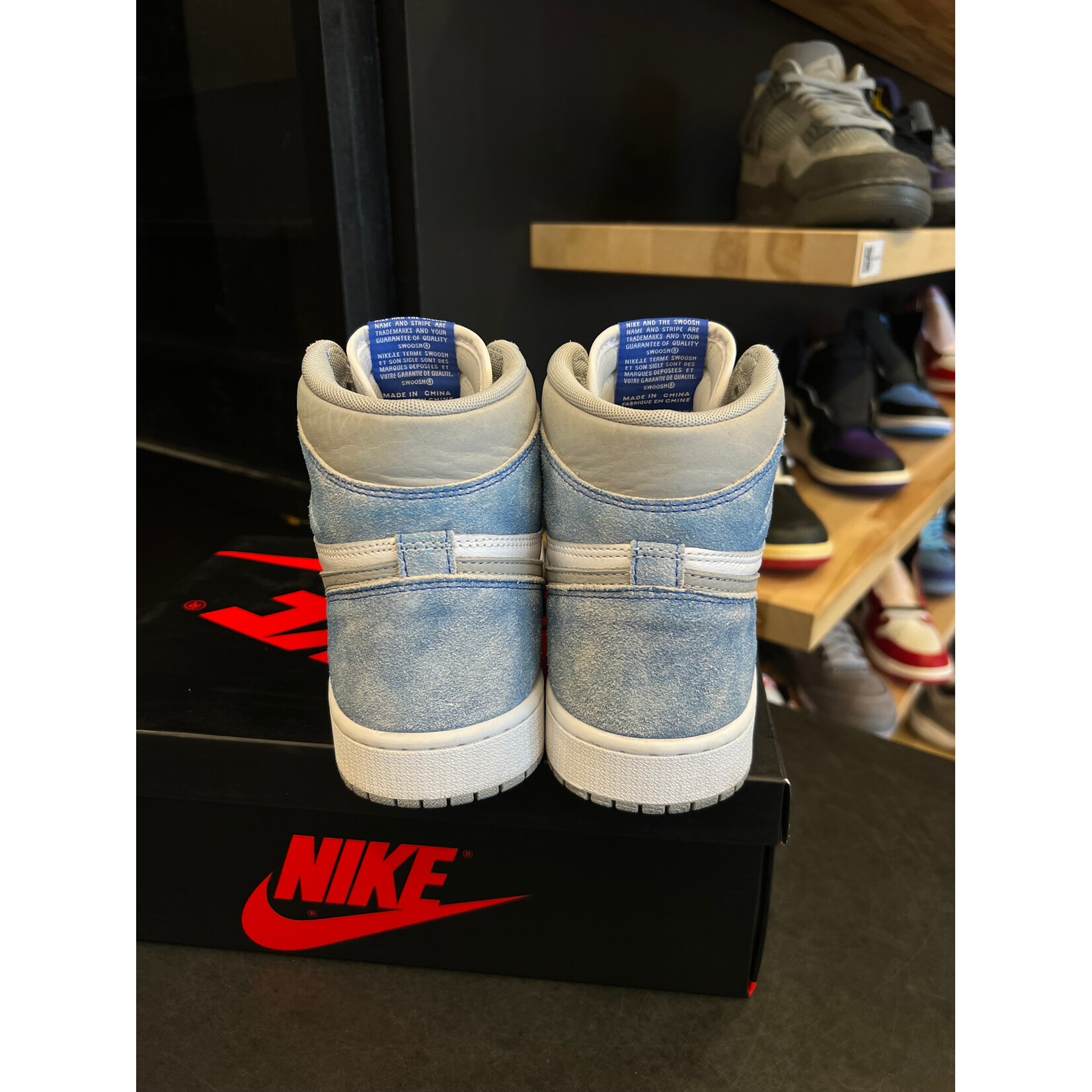 Jordan Jordan 1 Retro High Hyper Royal Smoke Grey Size 8.5, PREOWNED