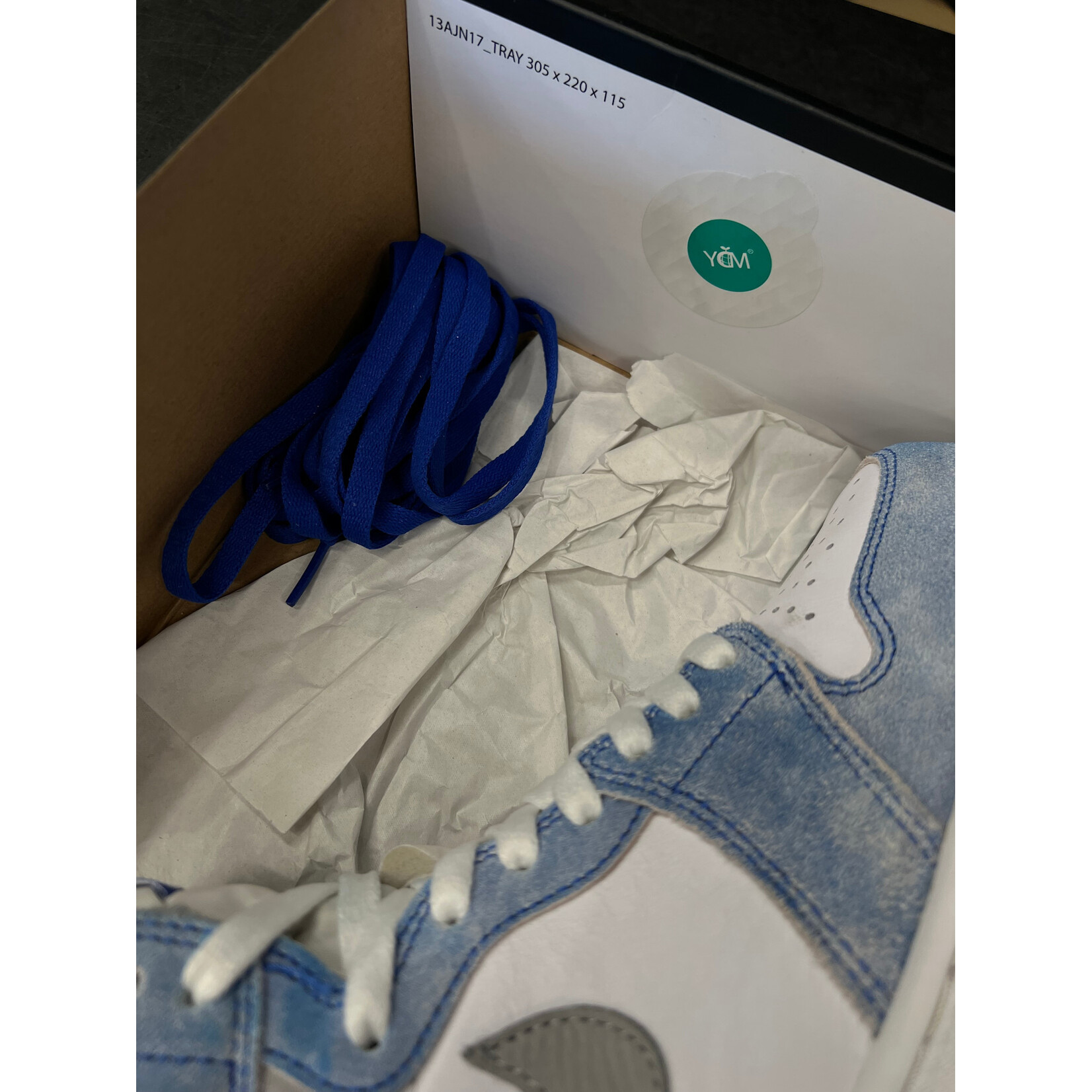 Jordan Jordan 1 Retro High Hyper Royal Smoke Grey Size 8.5, PREOWNED