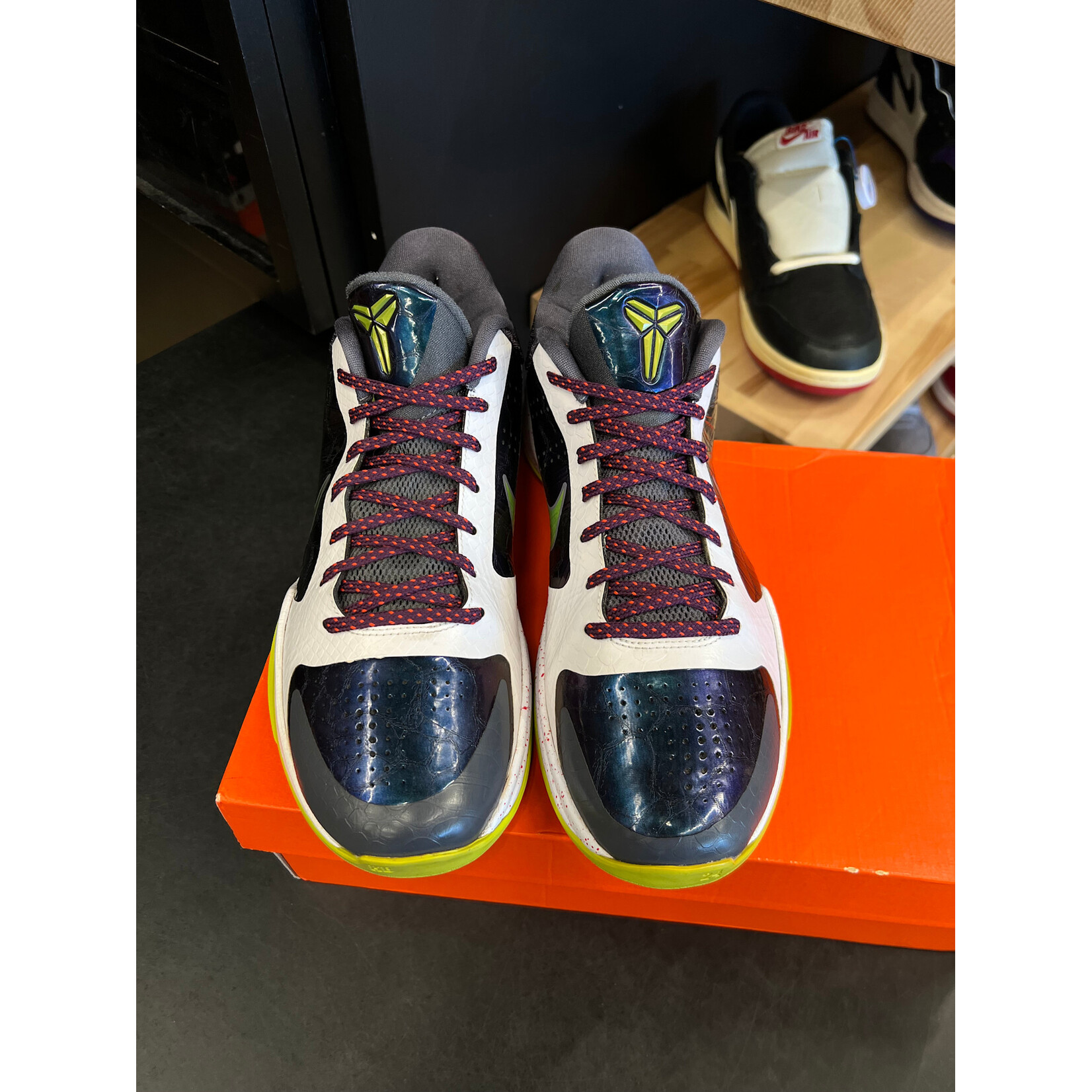 Nike Nike Kobe 5 Joker (Chaos) Size 9, PREOWNED