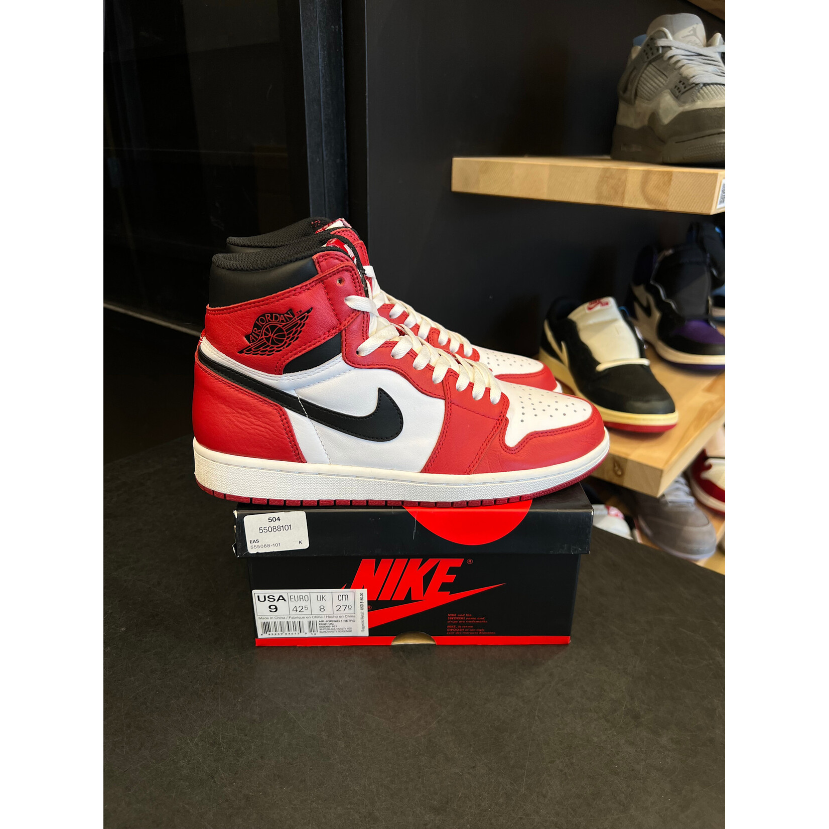 Jordan Jordan 1 Retro Chicago (2015) Size 9, PREOWNED