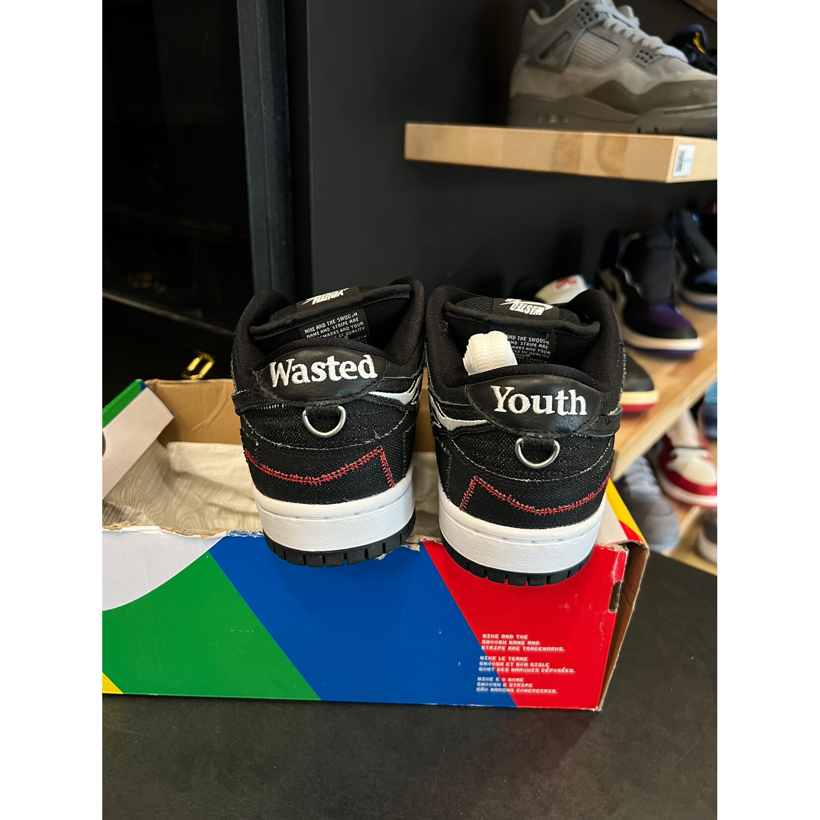 Nike Nike SB Dunk Low Wasted Youth Size 8.5, PREOWNED PADS TRIED ON