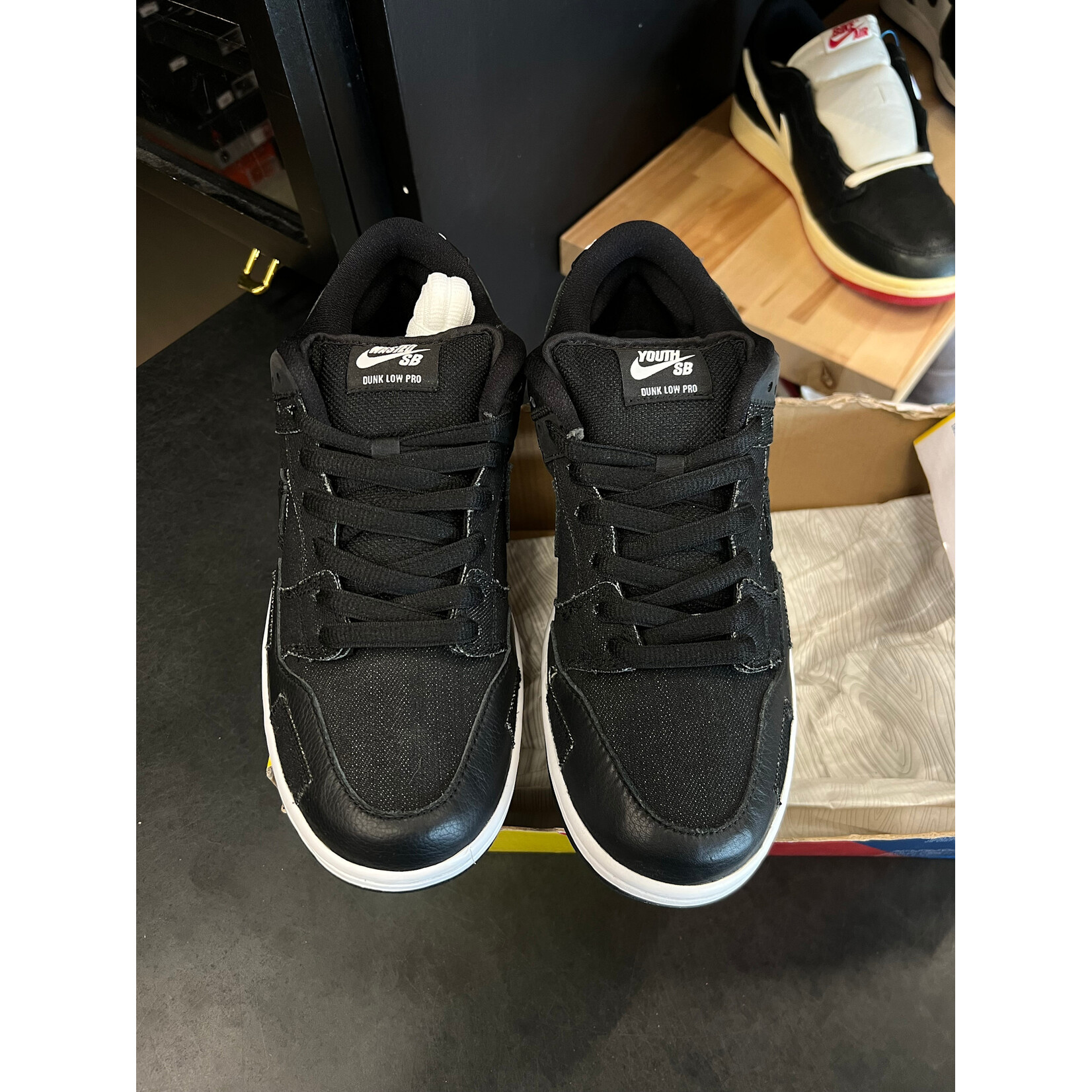 Nike Nike SB Dunk Low Wasted Youth Size 8.5, PREOWNED PADS TRIED ON