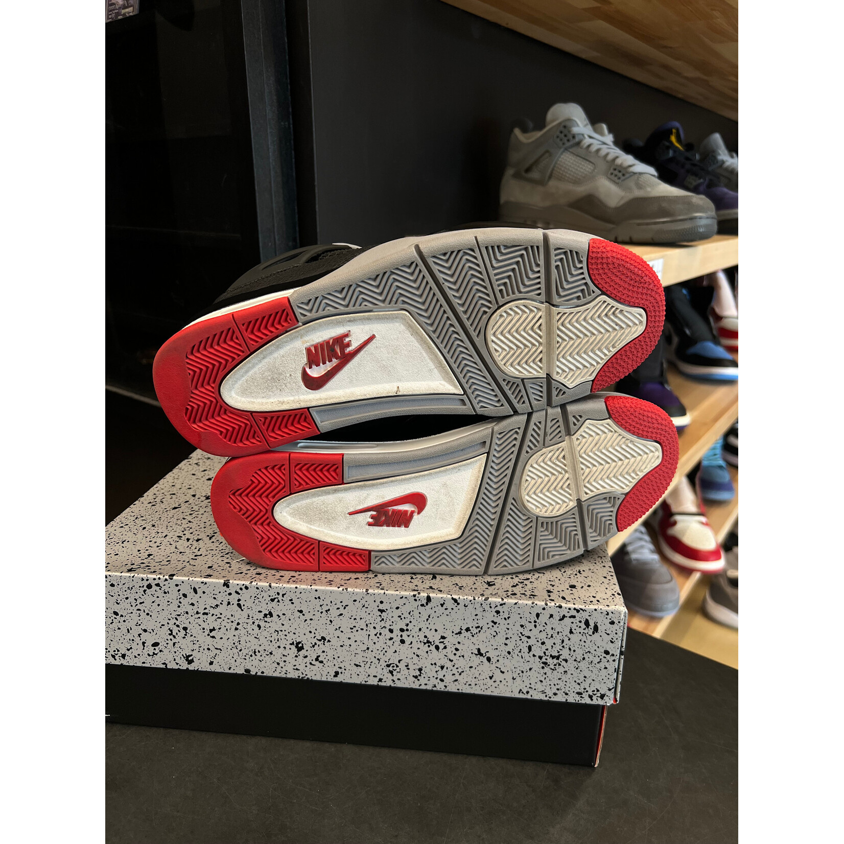 Jordan Jordan 4 Retro Bred Reimagined Size 11, PREOWNED