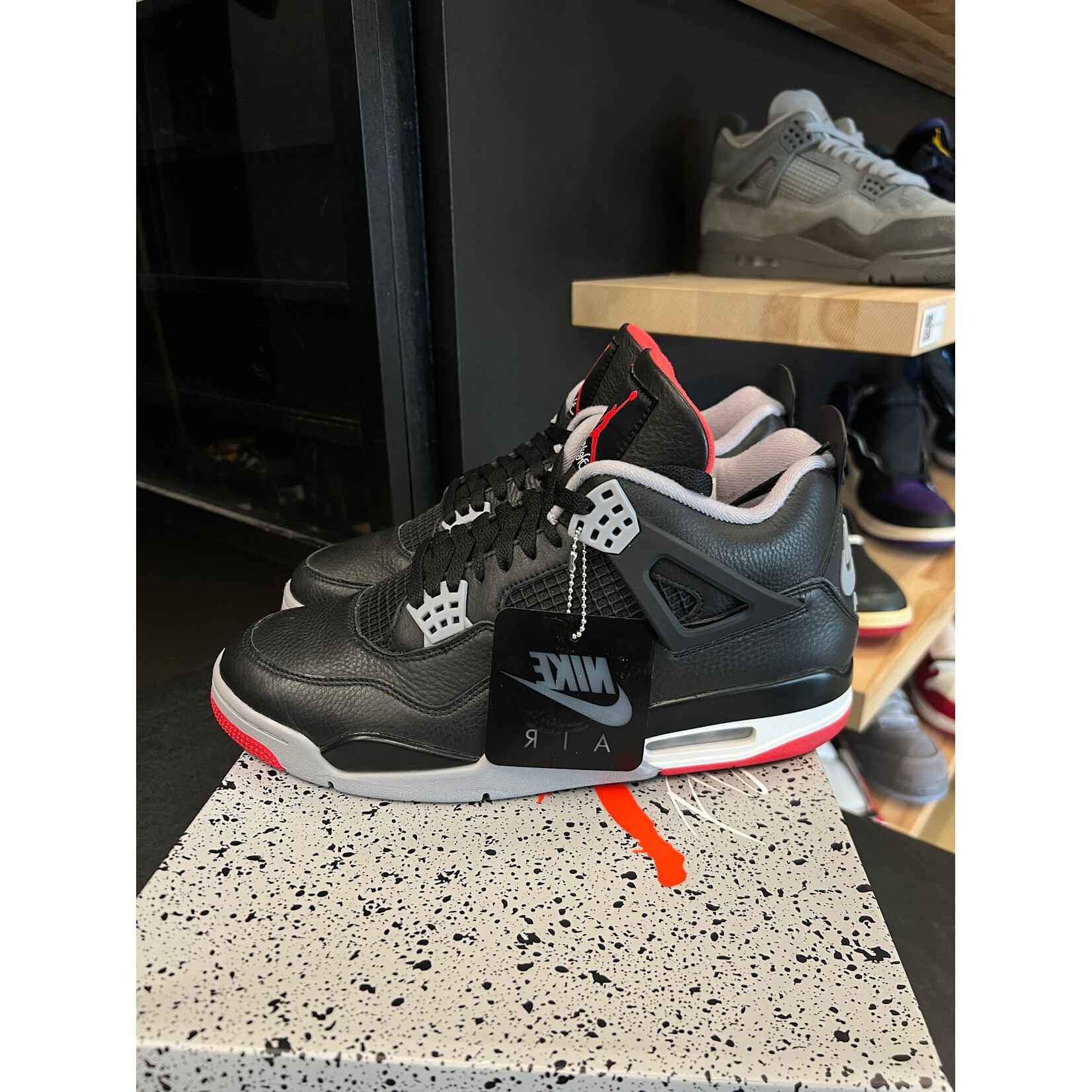 Jordan Jordan 4 Retro Bred Reimagined Size 11, PREOWNED