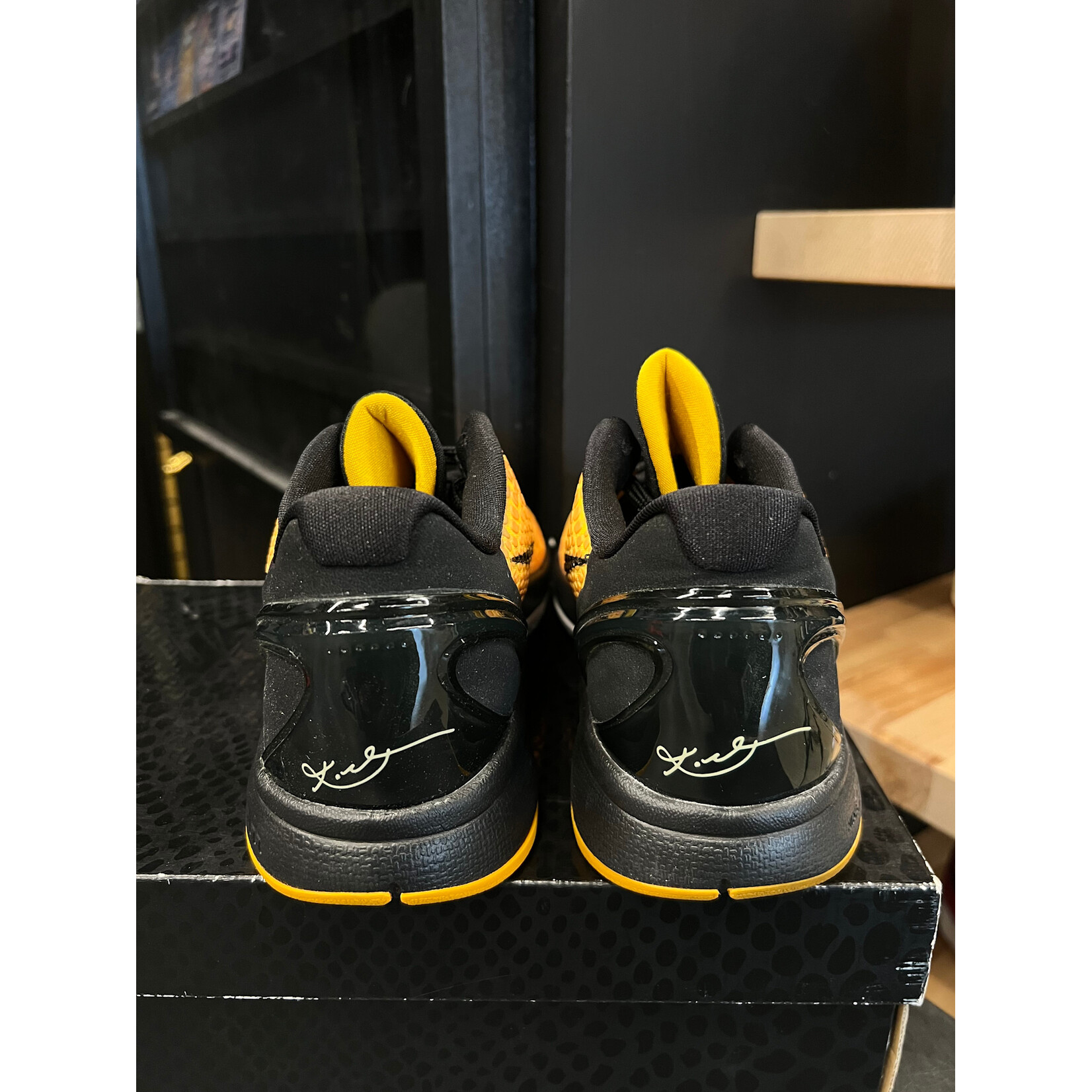 Nike Nike Kobe 6 Lightbulb Size 8.5, PREOWNED