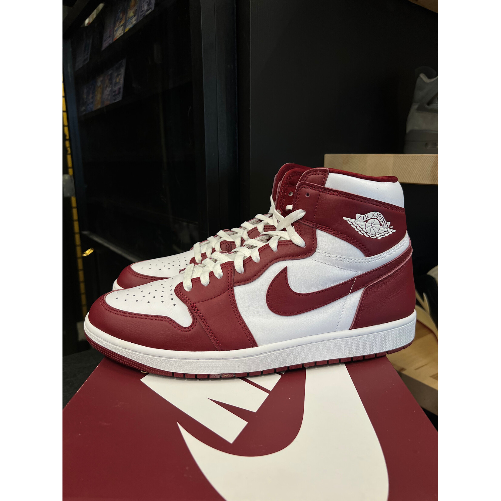Jordan Jordan 1 Retro High OG Artisanal Team Red Size 13, PREOWNED