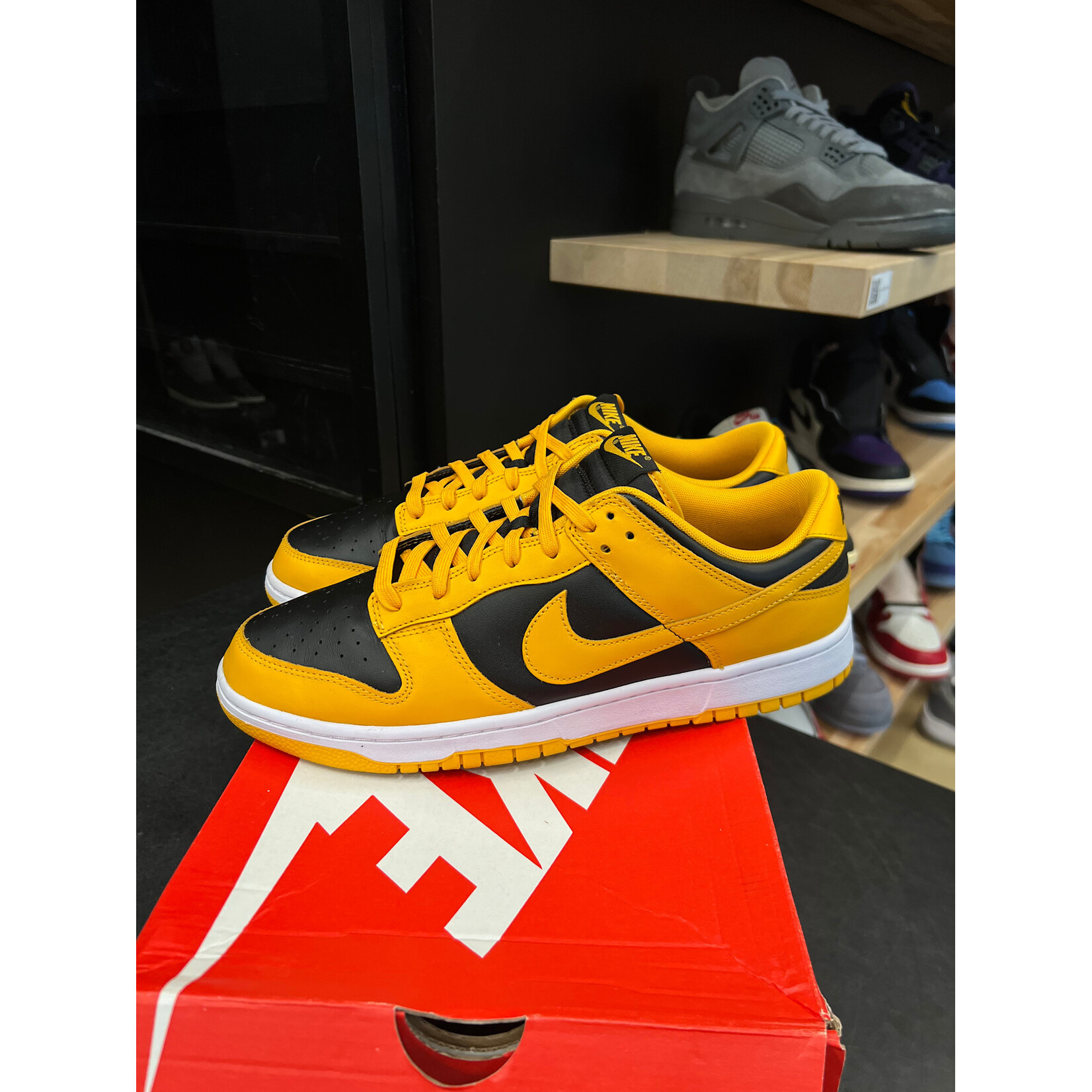 Nike Nike Dunk Low Championship Goldenrod (2021) Size 12.5, PREOWNED