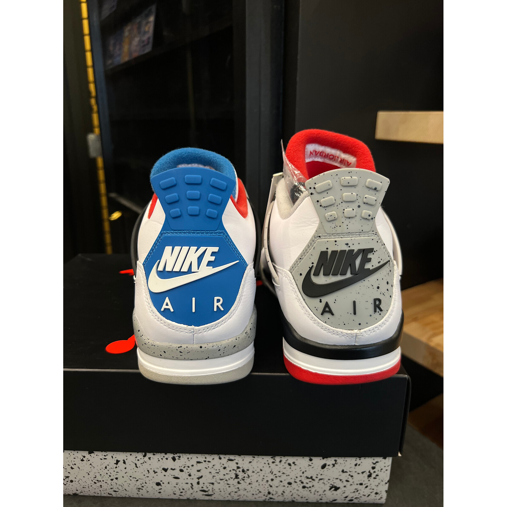 Jordan Jordan 4 Retro What The Size 11, PREOWNED