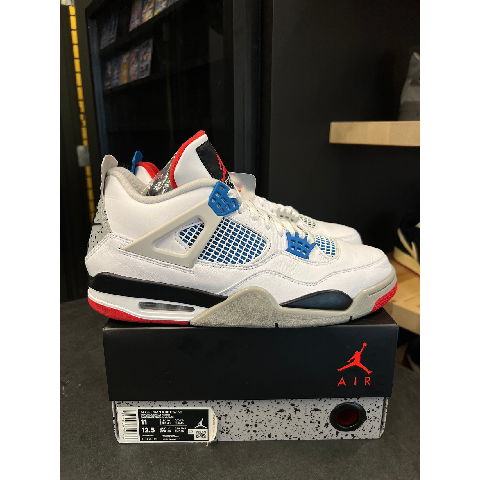 Jordan Jordan 4 Retro What The Size 11, PREOWNED