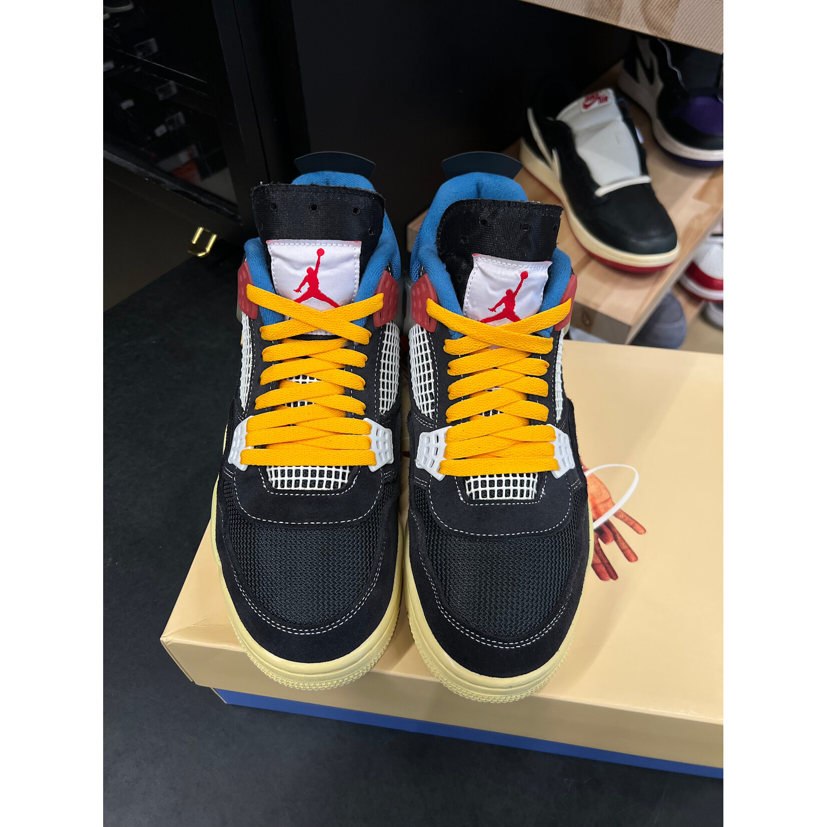 Jordan Jordan 4 Retro Union Off Noir Size 10, PREOWNED