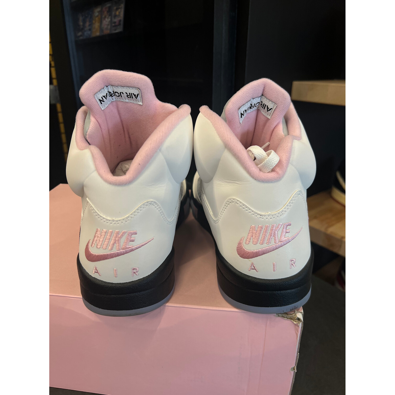 Jordan Jordan 5 Retro Medium Soft Pink Size 13, PREOWNED