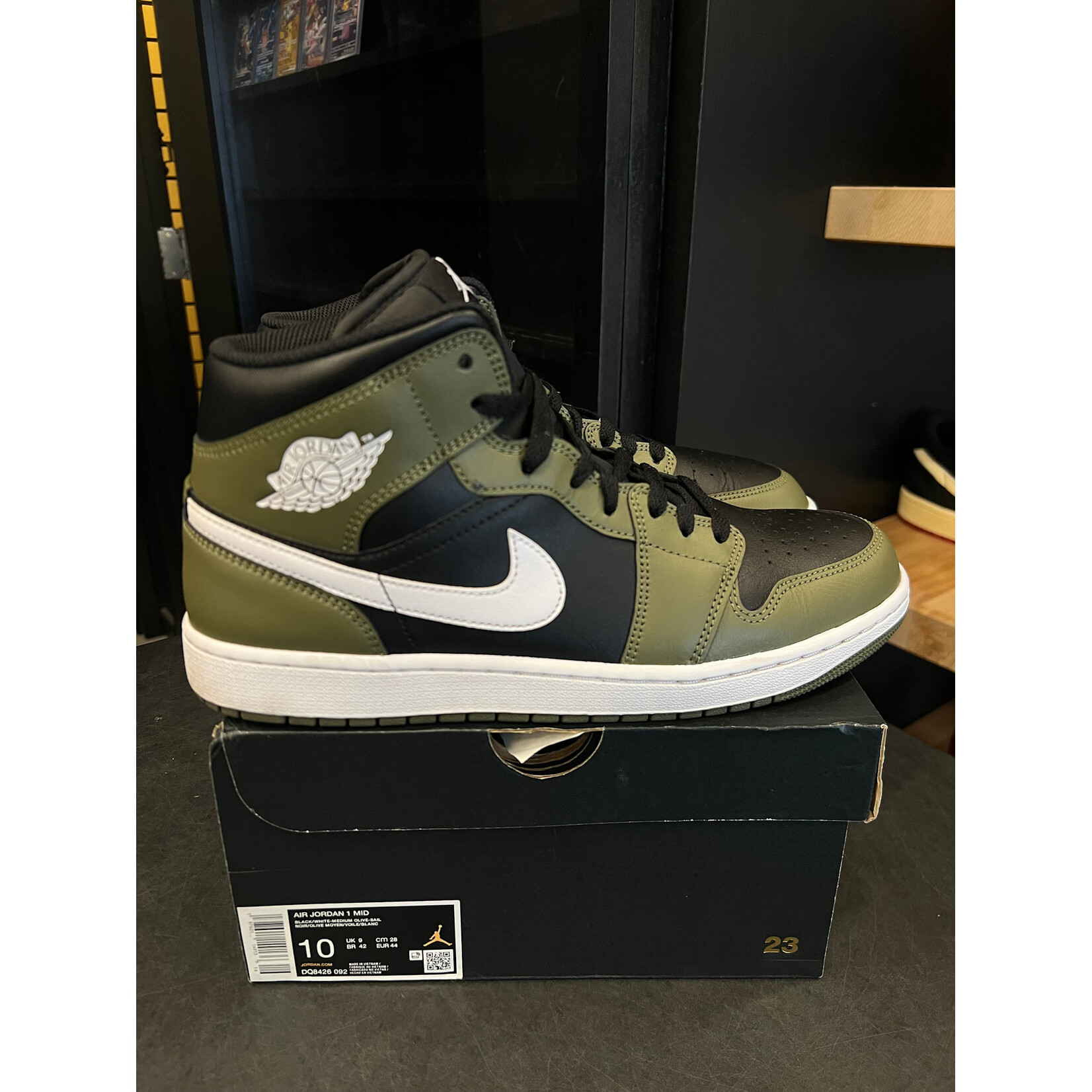 Jordan Jordan 1 Mid Black White Olive Size 10, PREOWNED