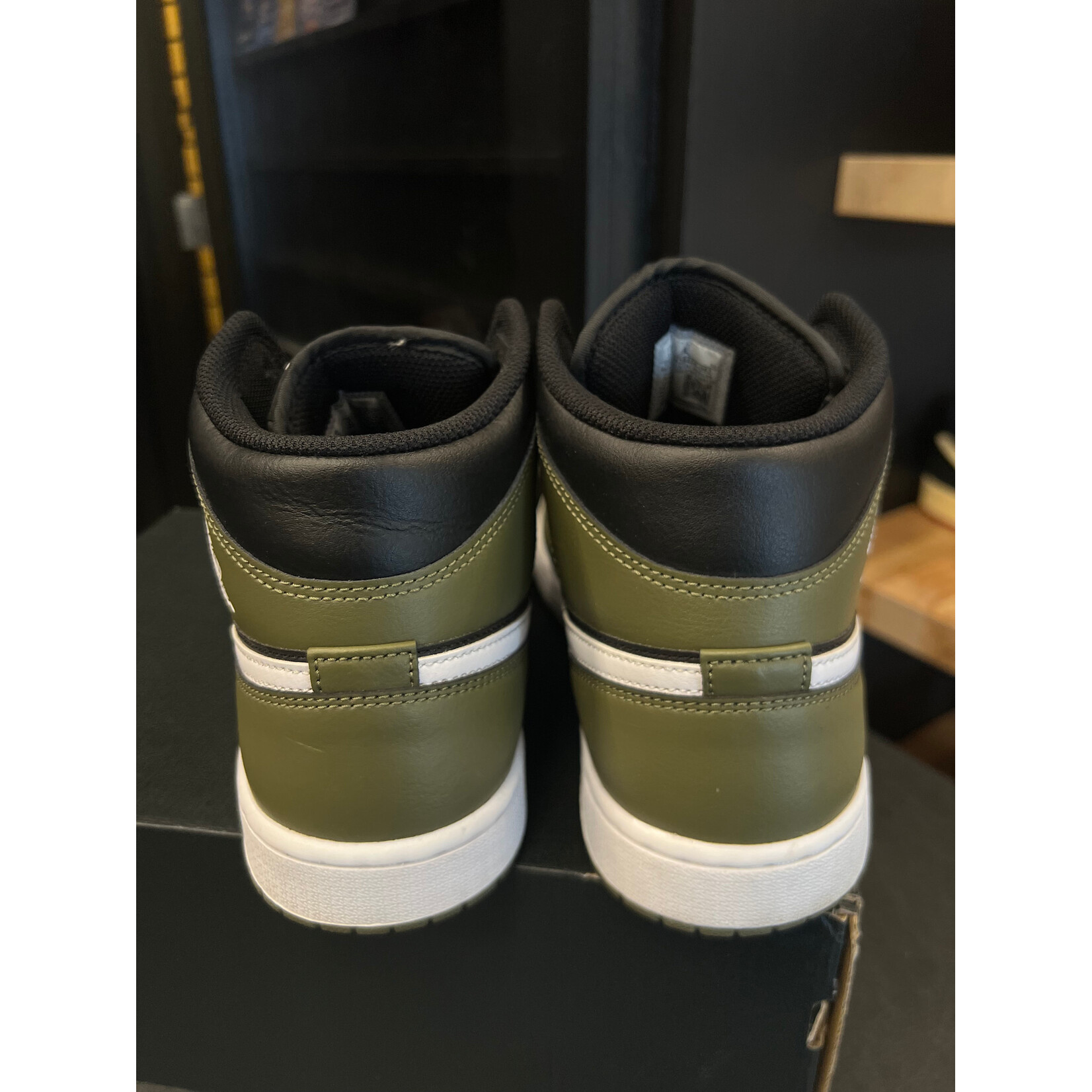 Jordan Jordan 1 Mid Black White Olive Size 10, PREOWNED