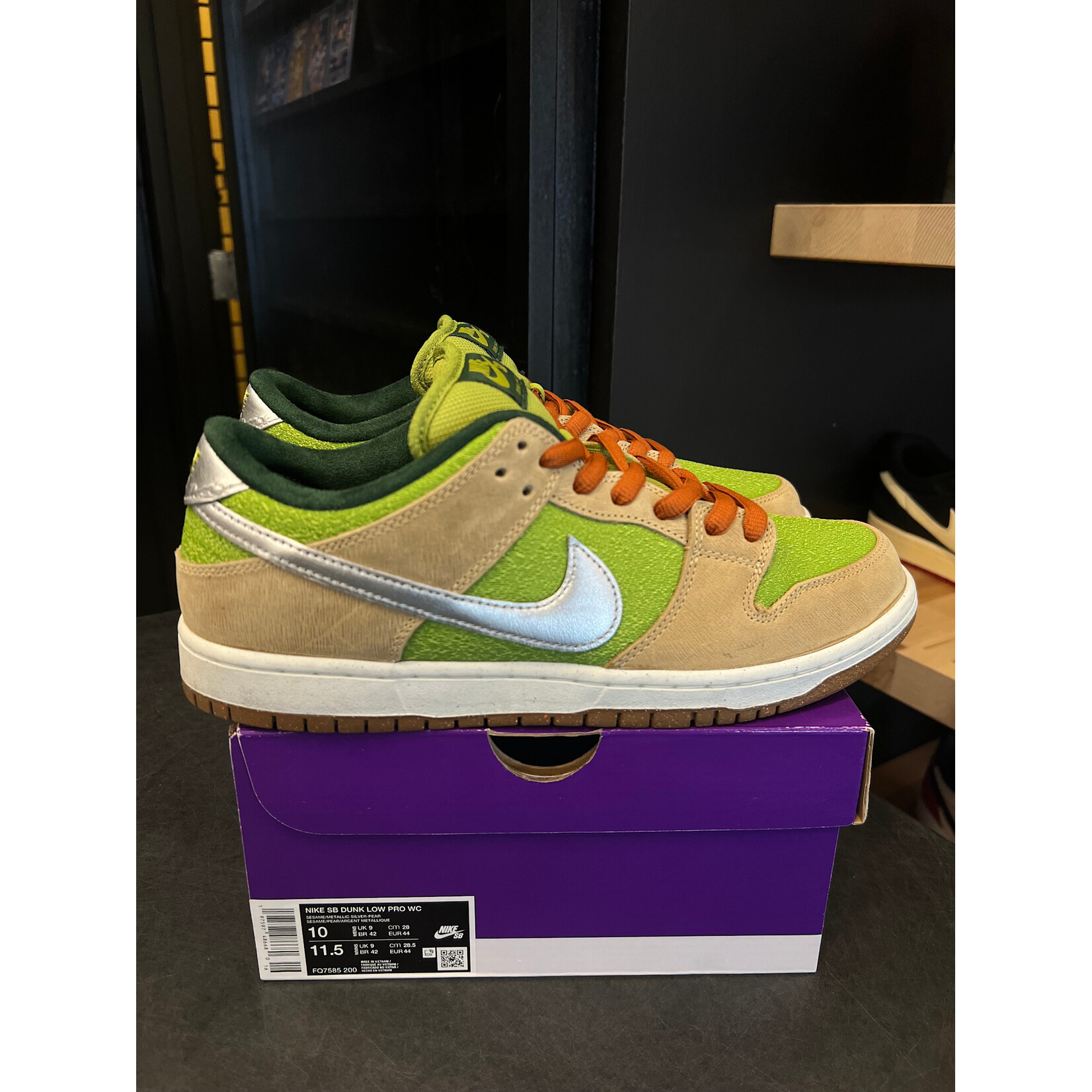 Nike Nike SB Dunk Low Escargot Size 10, PREOWNED