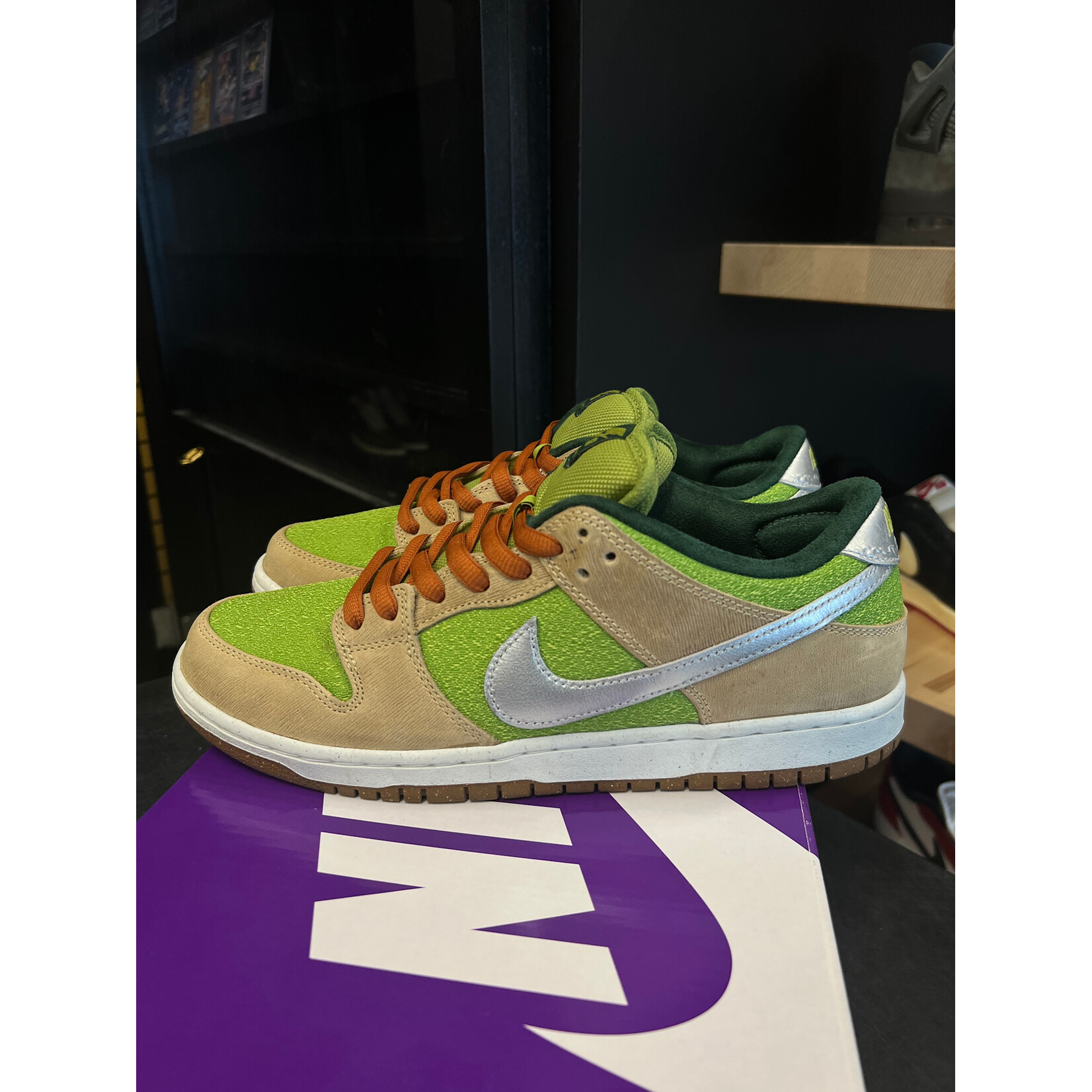 Nike Nike SB Dunk Low Escargot Size 10, PREOWNED