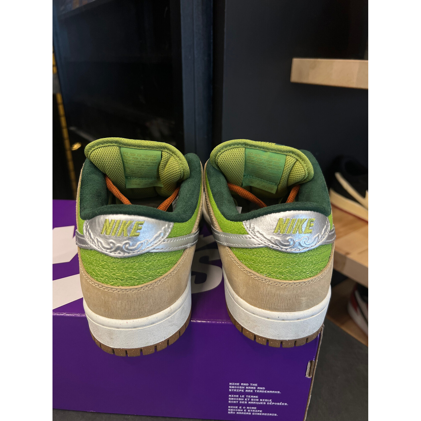 Nike Nike SB Dunk Low Escargot Size 10, PREOWNED