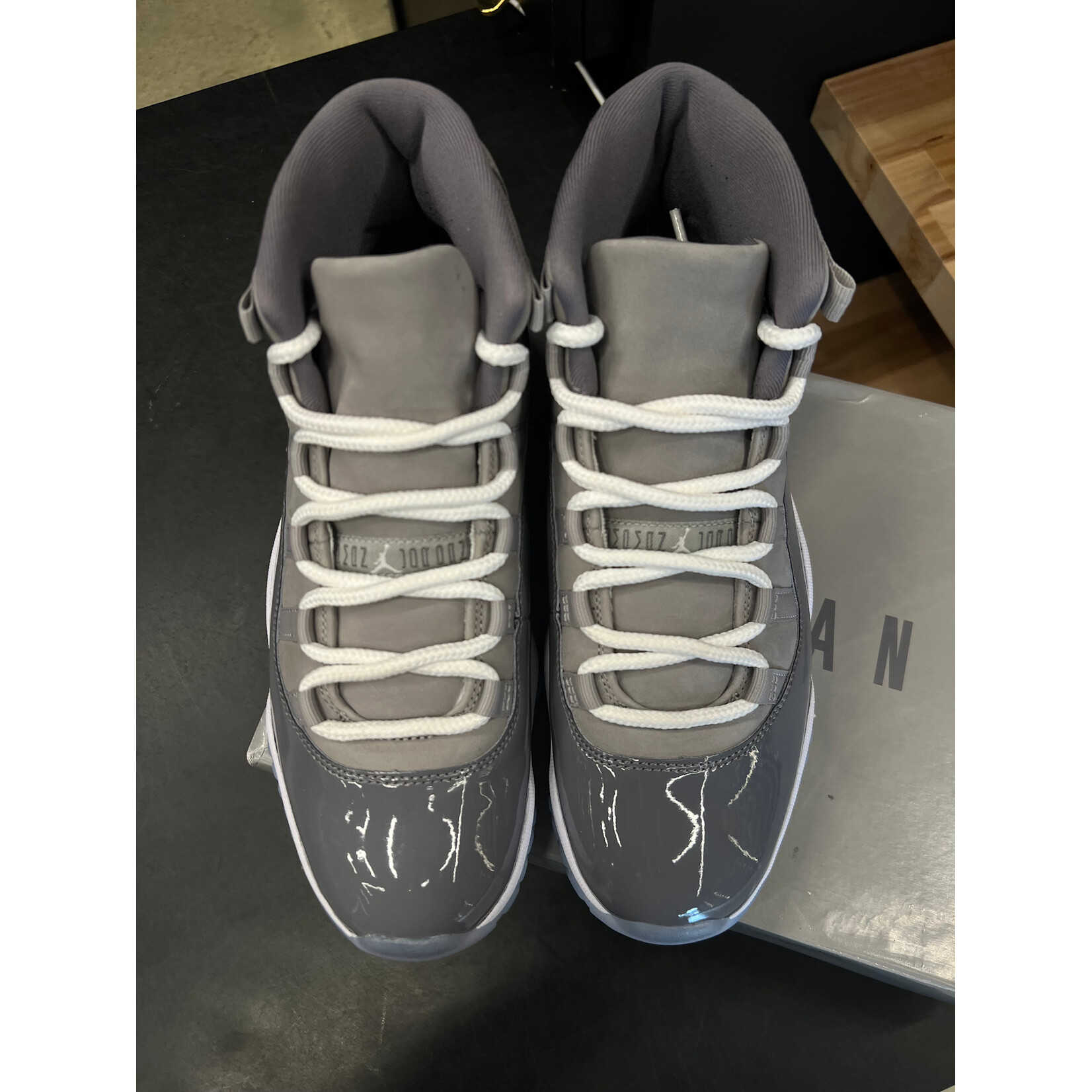 Jordan Jordan 11 Retro Cool Grey (2021) Size 9, PREOWNED
