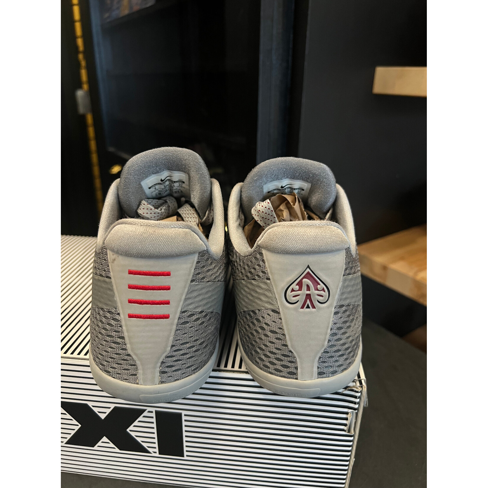 Nike Nike Kobe 11 Lower Merion Size 9, PREOWNED