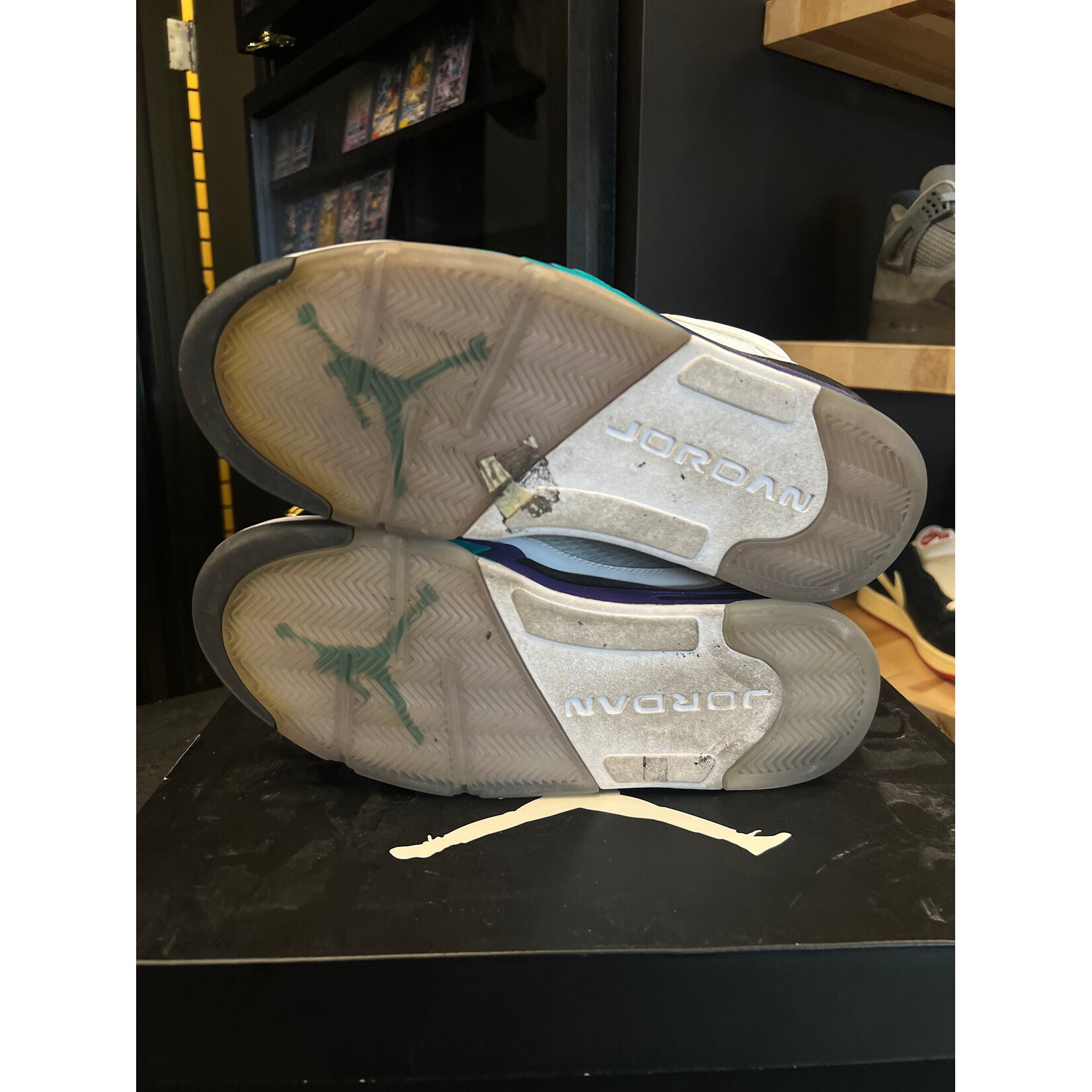 Jordan Jordan 5 Retro Grape (2013) Size 9.5, PREOWNED