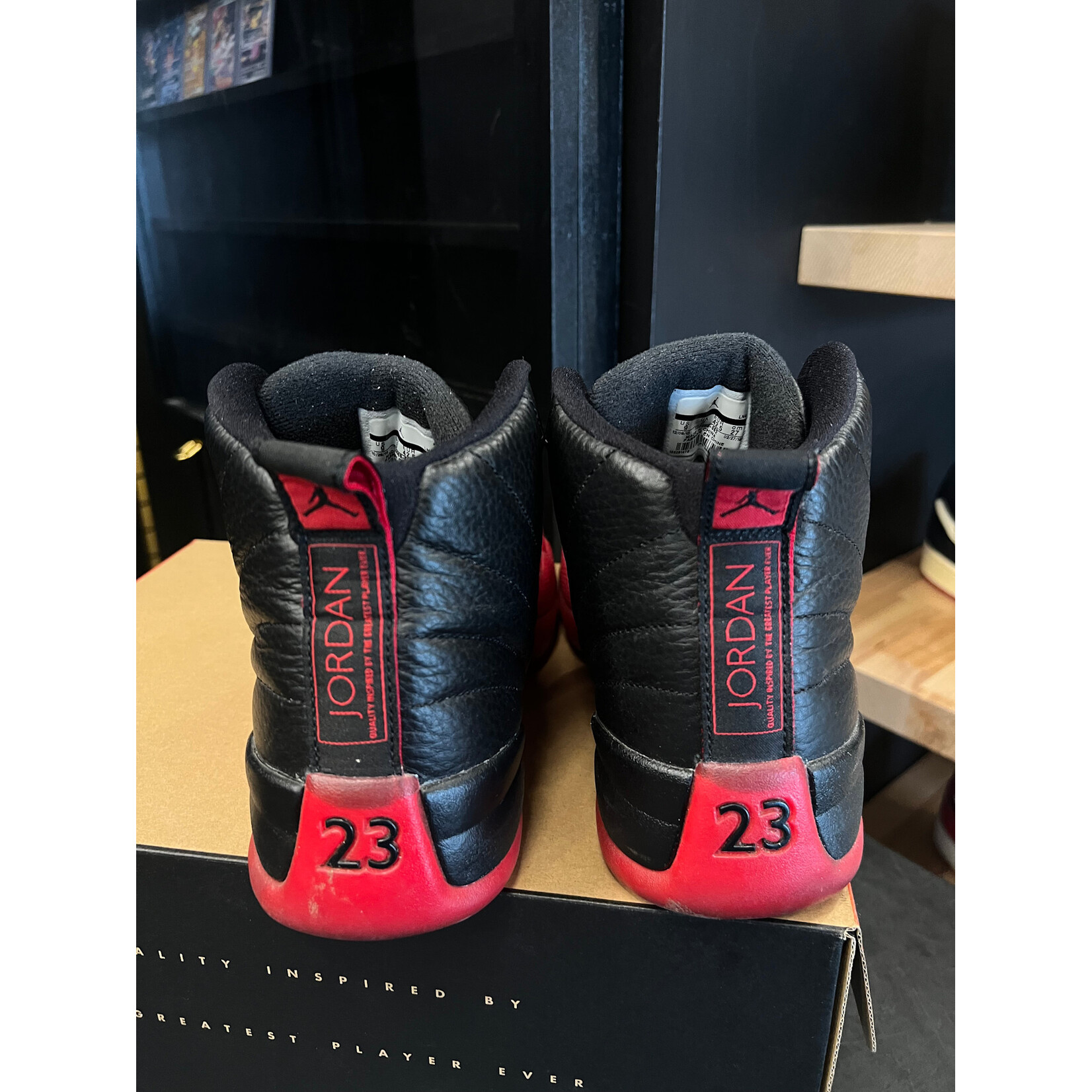 Jordan Jordan 12 Retro Flu Game (2016) Size 9, PREOWNED