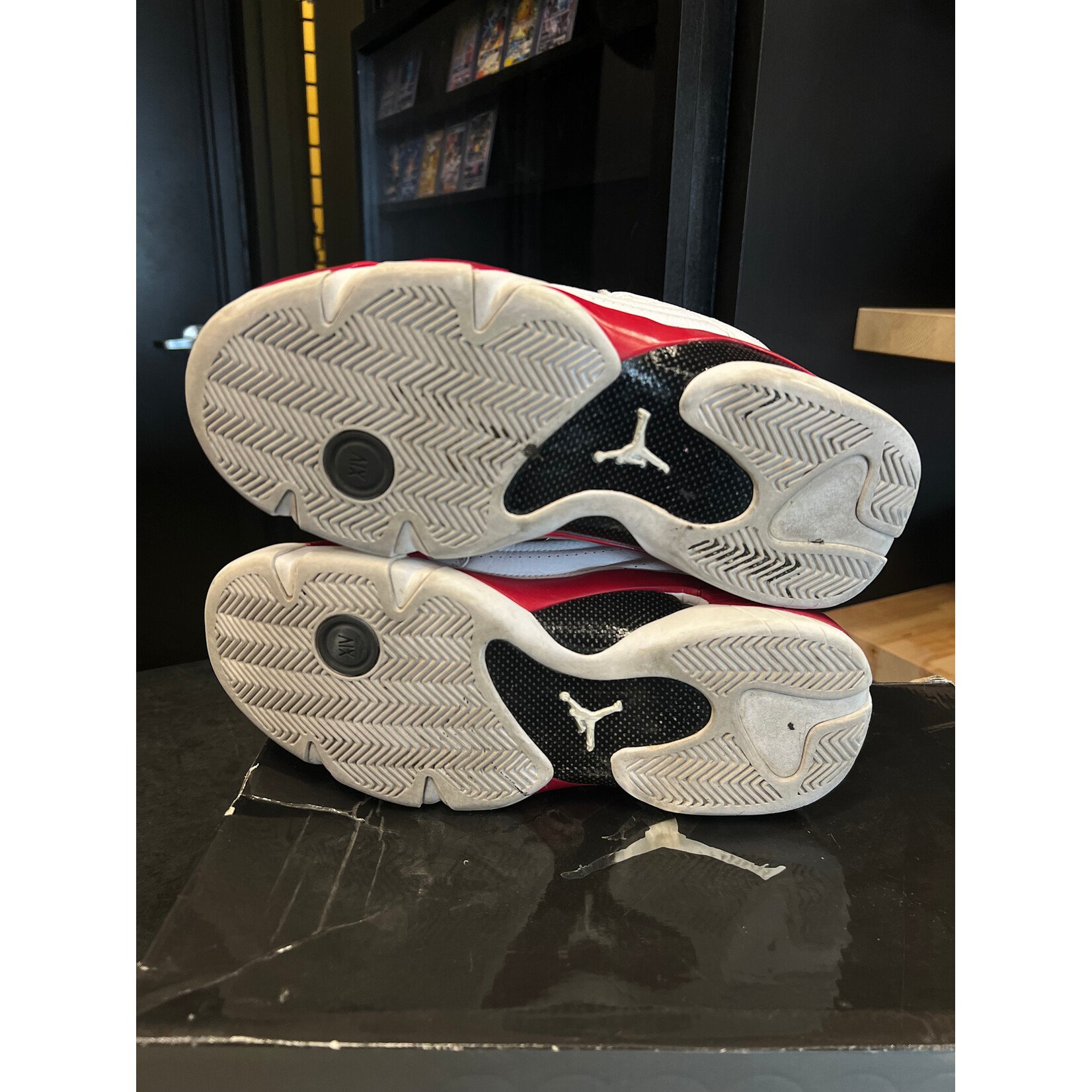 Jordan Jordan 14 Retro Candy Cane (2012) Size 9, PREOWNED