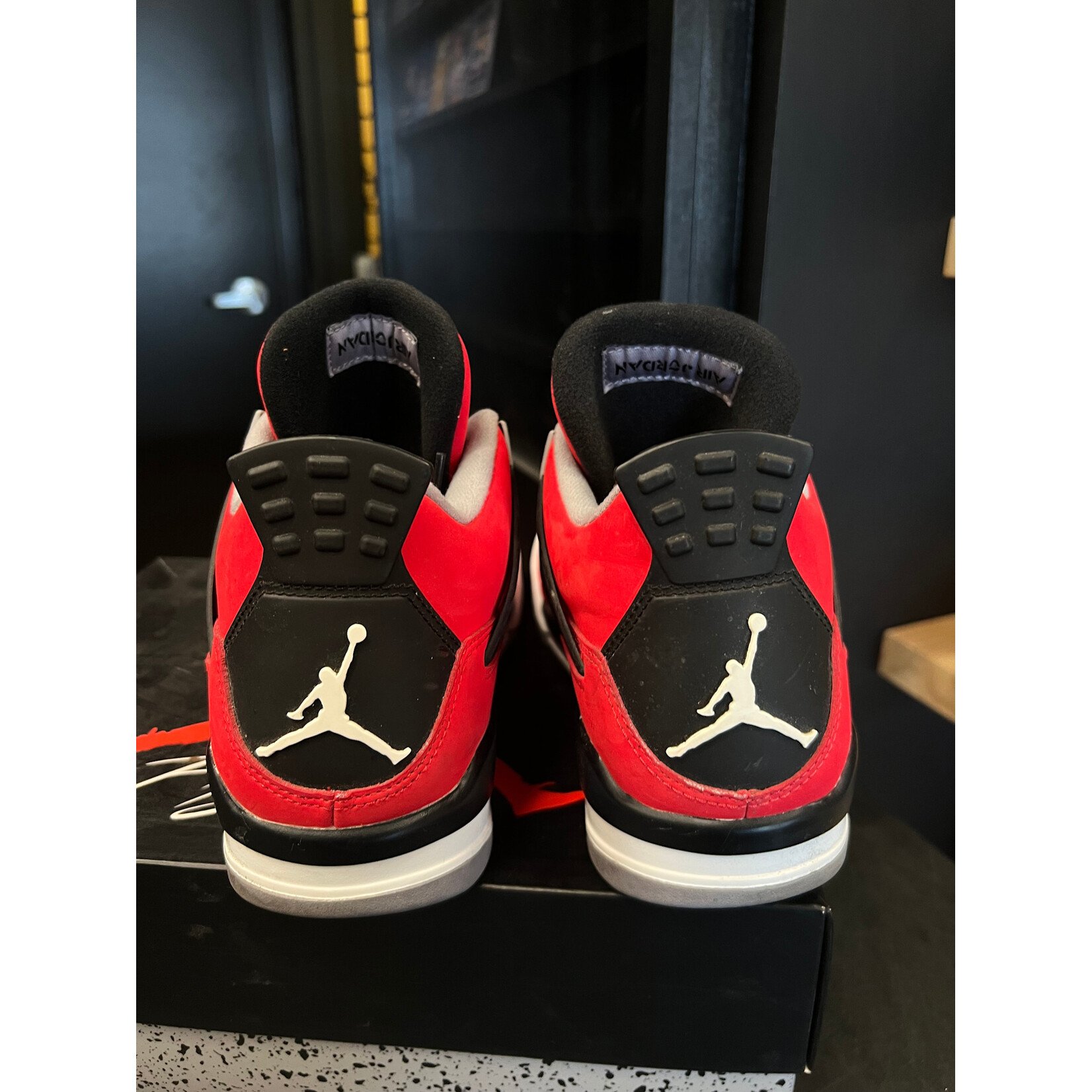 Jordan Jordan 4 Retro Toro Bravo (2013) Size 9, PREOWNED