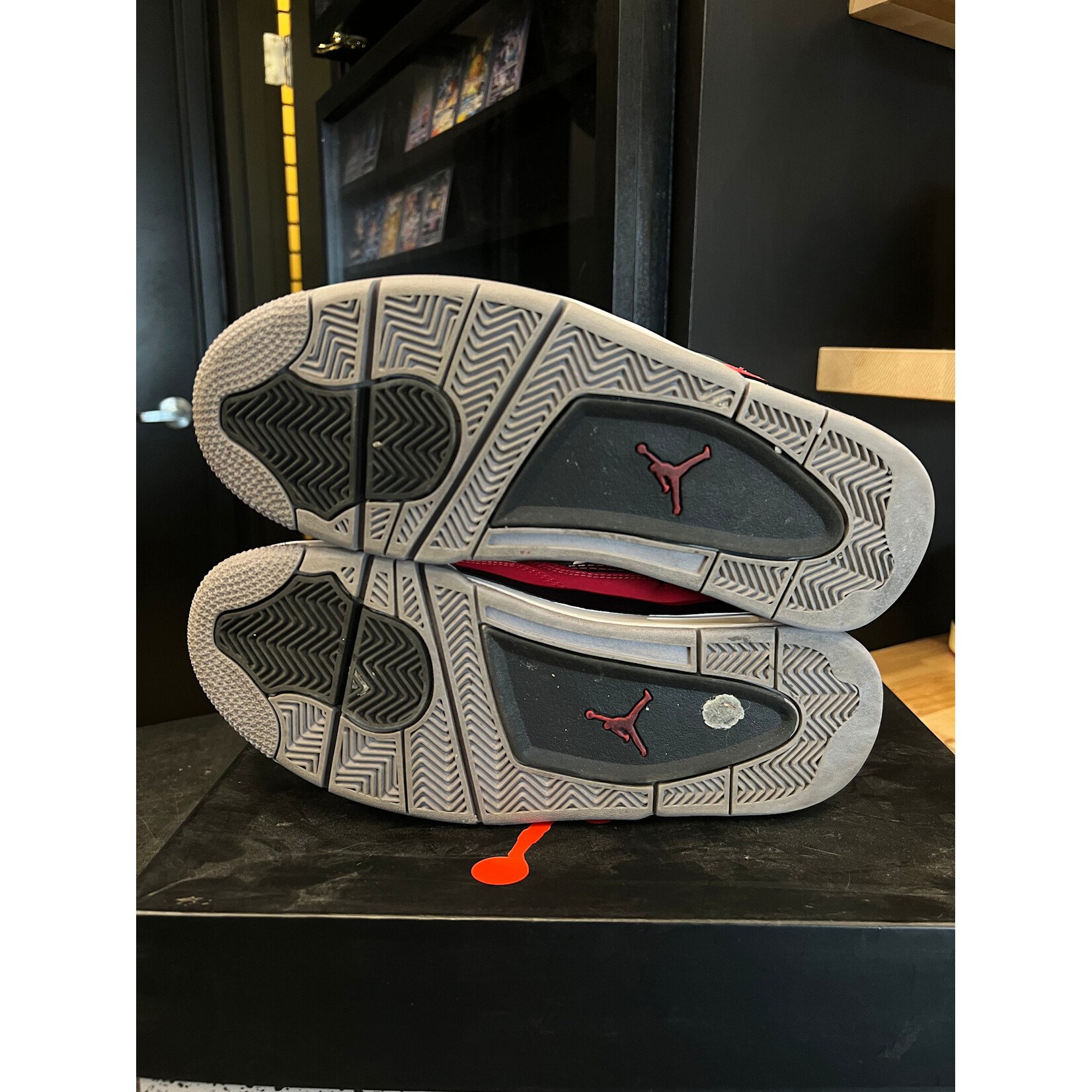 Jordan Jordan 4 Retro Toro Bravo (2013) Size 9, PREOWNED