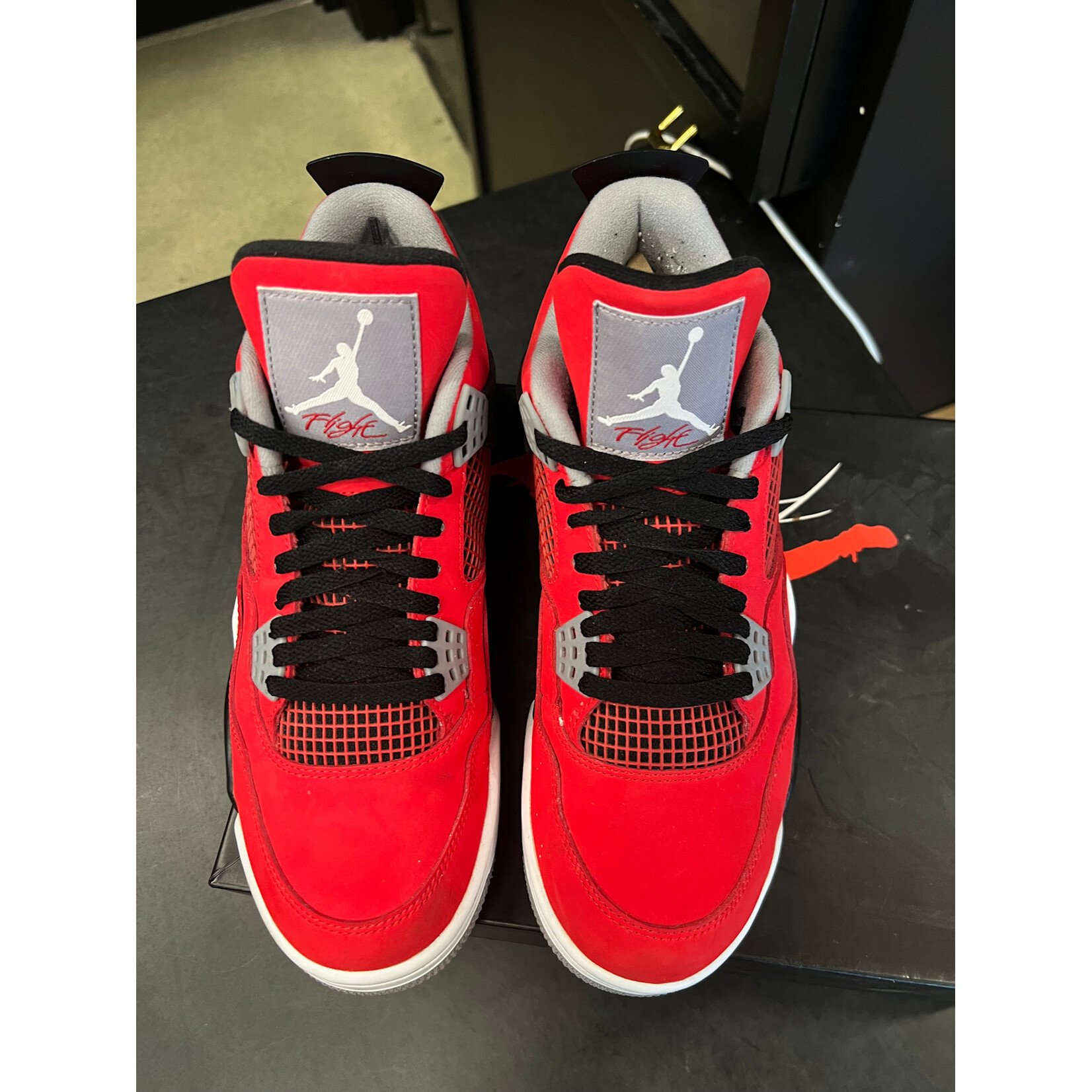 Jordan Jordan 4 Retro Toro Bravo (2013) Size 9, PREOWNED