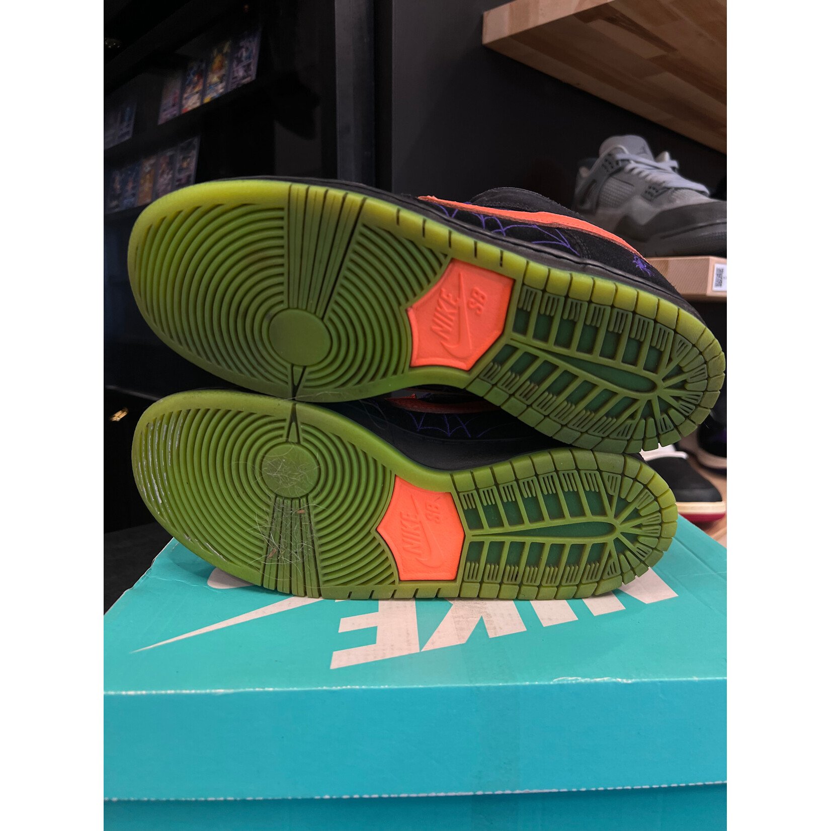 Nike Nike SB Dunk Low Night of Mischief Halloween Size 8, PREOWNED