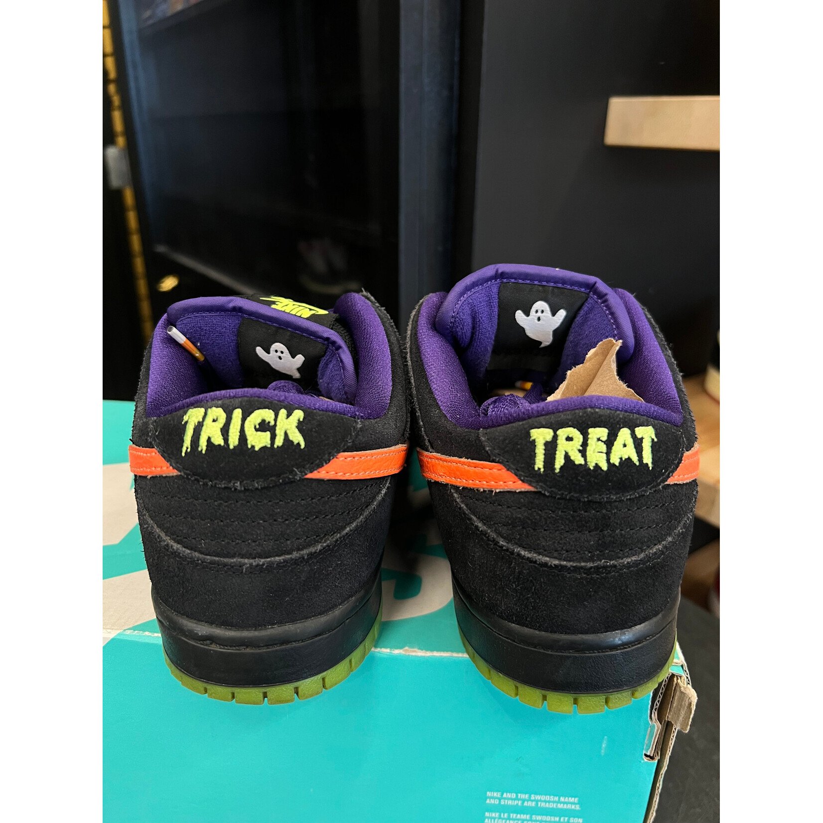 Nike Nike SB Dunk Low Night of Mischief Halloween Size 8, PREOWNED