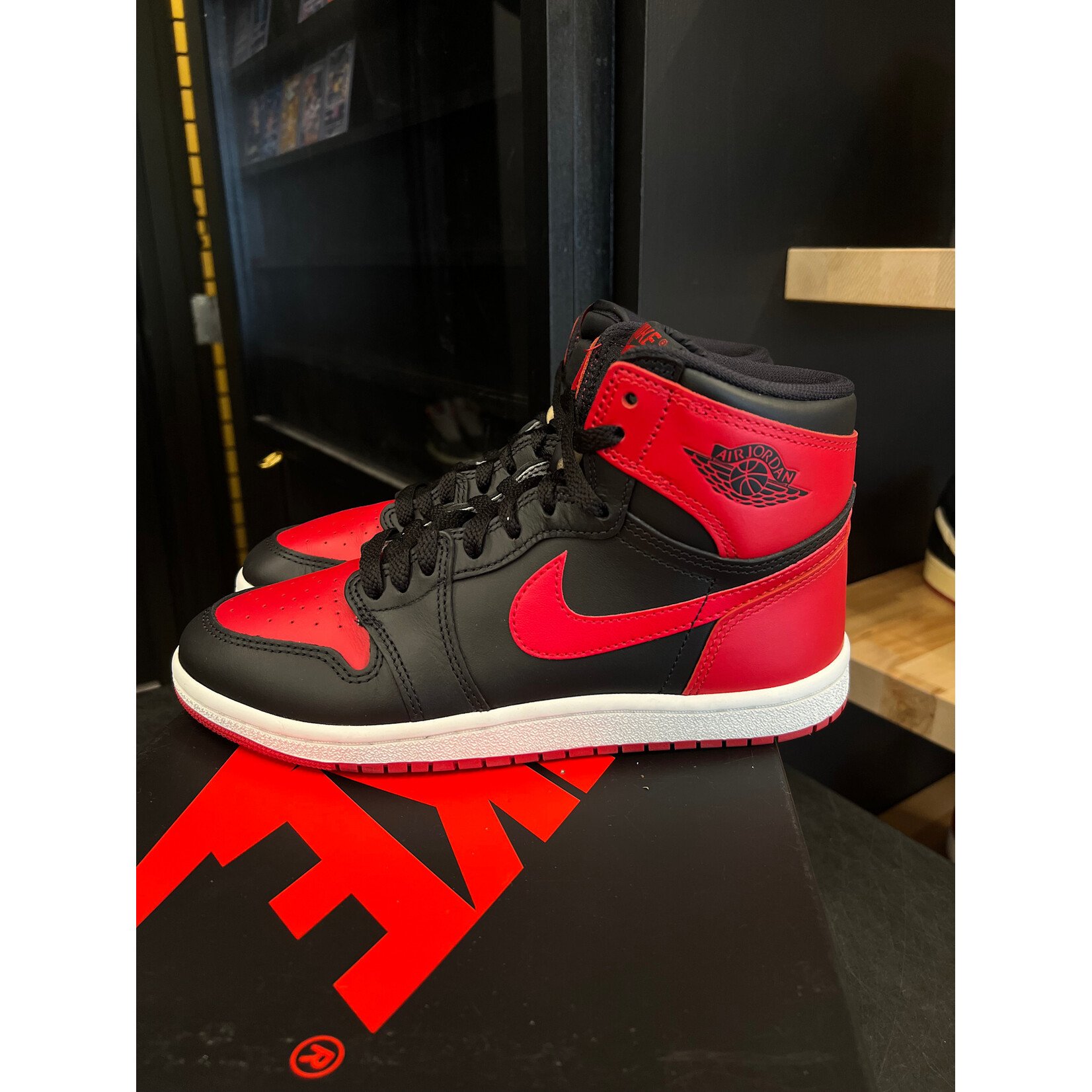Jordan Jordan 1 Retro High '85 OG Bred (2025) Size 8, PREOWNED
