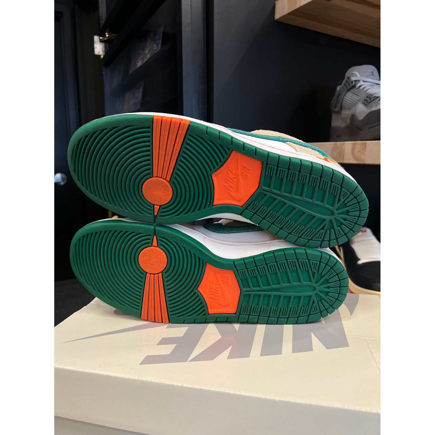 Nike Nike SB Dunk Low Jarritos Size 8.5, PREOWNED